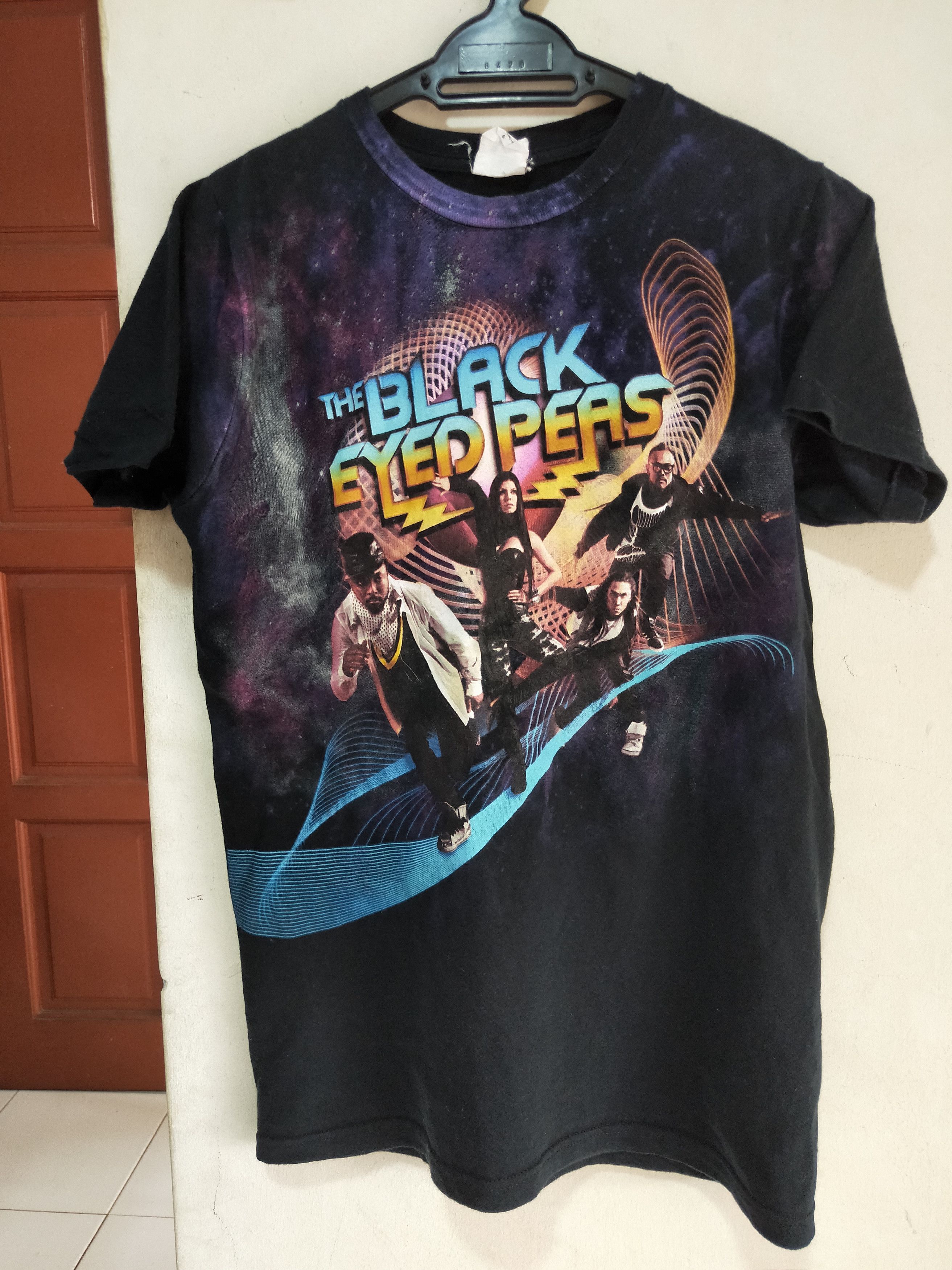 Band Tees × Vintage Vintage Black Eyed Peas Tour Tee Shirt Concert Size US S / EU 44-46 / 1 - 1 Thumbnail