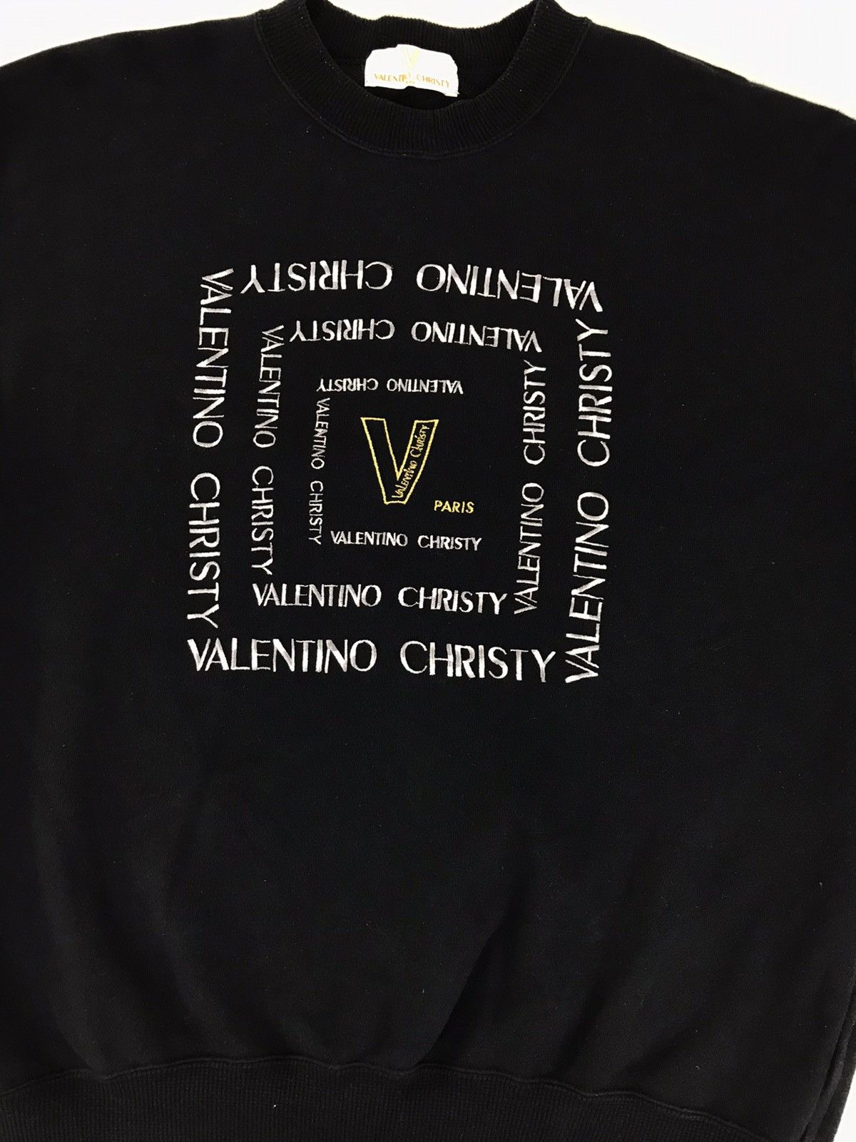Valentino Vintage Valentino Christy Paris Sweatshirt Spell Out Size L Size US L / EU 52-54 / 3 - 2 Thumbnail