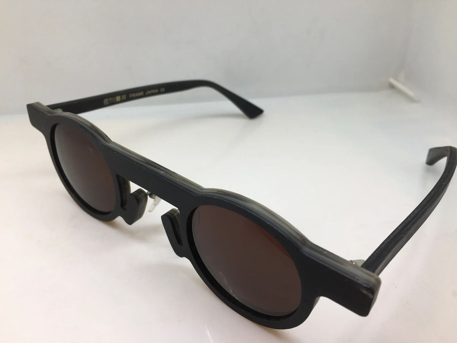 Vintage MOD AVANT GARDE JAPAN BLACK ROUND POWERBROKER SUNGLASSES Size ONE SIZE - 3 Thumbnail