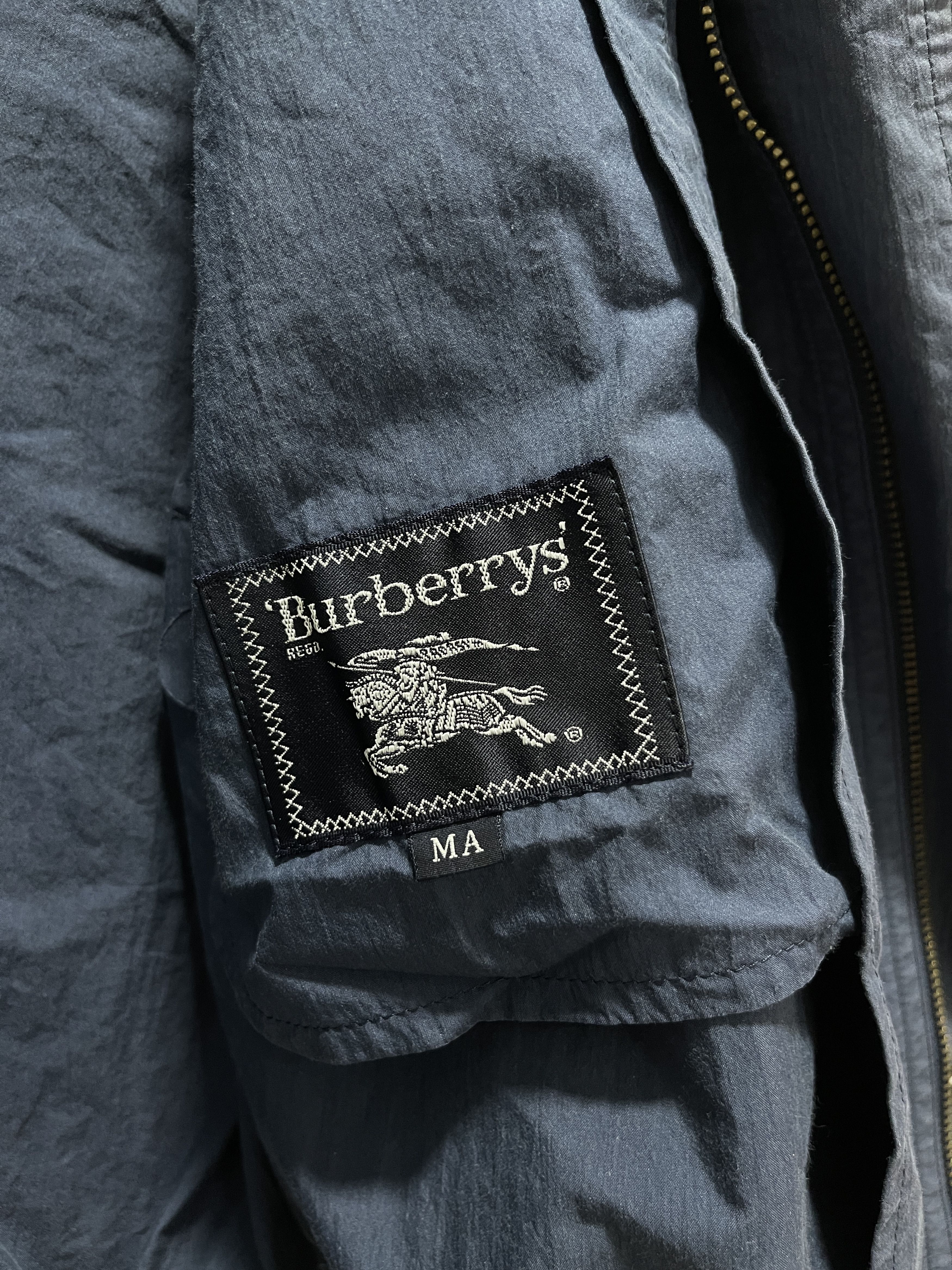 Burberry Vintage Burberry Sun Faded Zipper Jacket Size US S / EU 44-46 / 1 - 8 Thumbnail