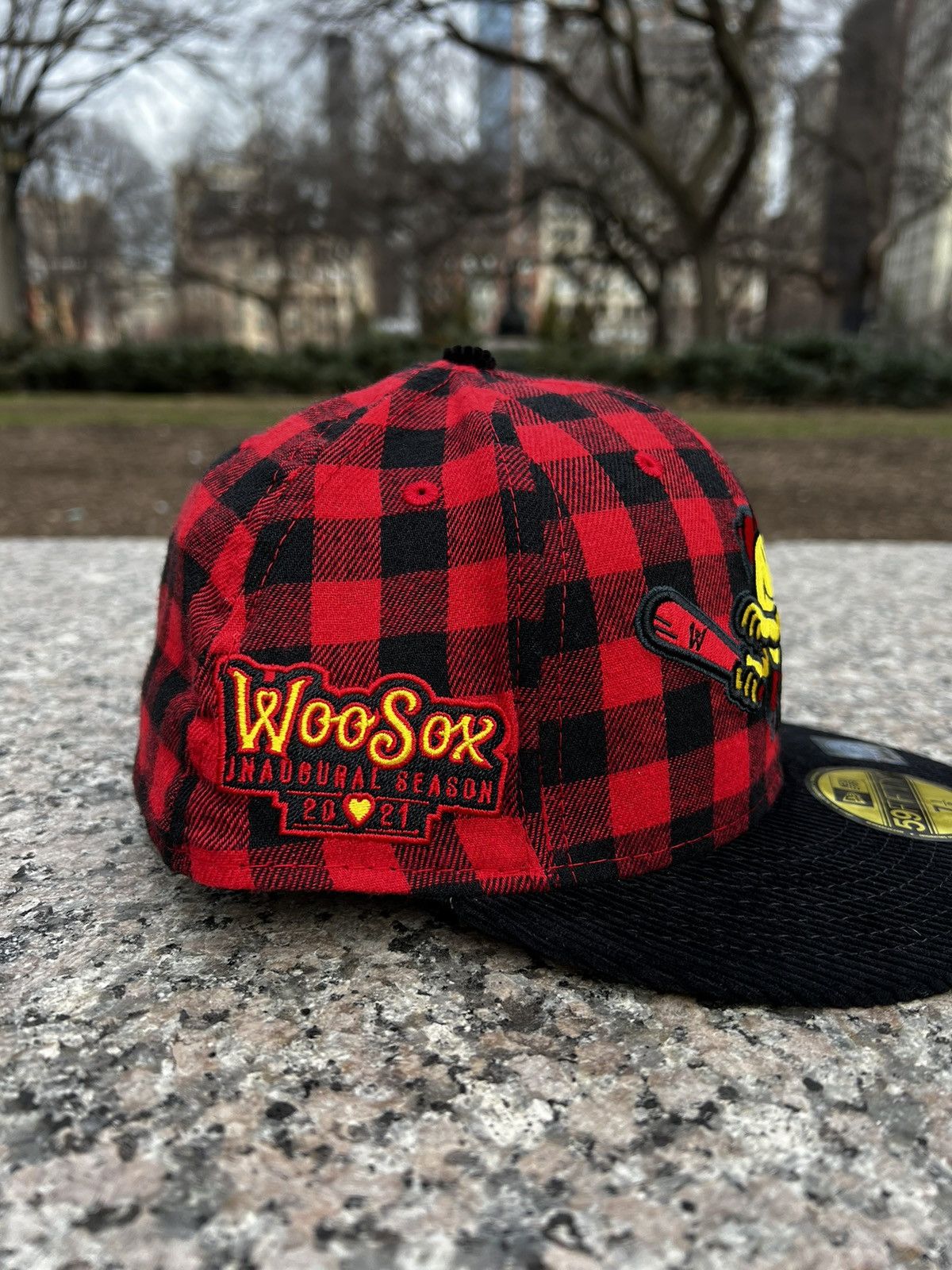 MLB × MyFitteds × New Era 7 1/8 MyFitteds Worcester Red Sox Mick Foley Cactus Jack Size ONE SIZE - 3 Thumbnail