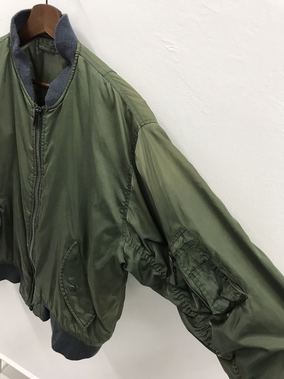 Vintage Vintage Phantom Military Bomber Jacket Sun Faded Size US L / EU 52-54 / 3 - 6 Thumbnail