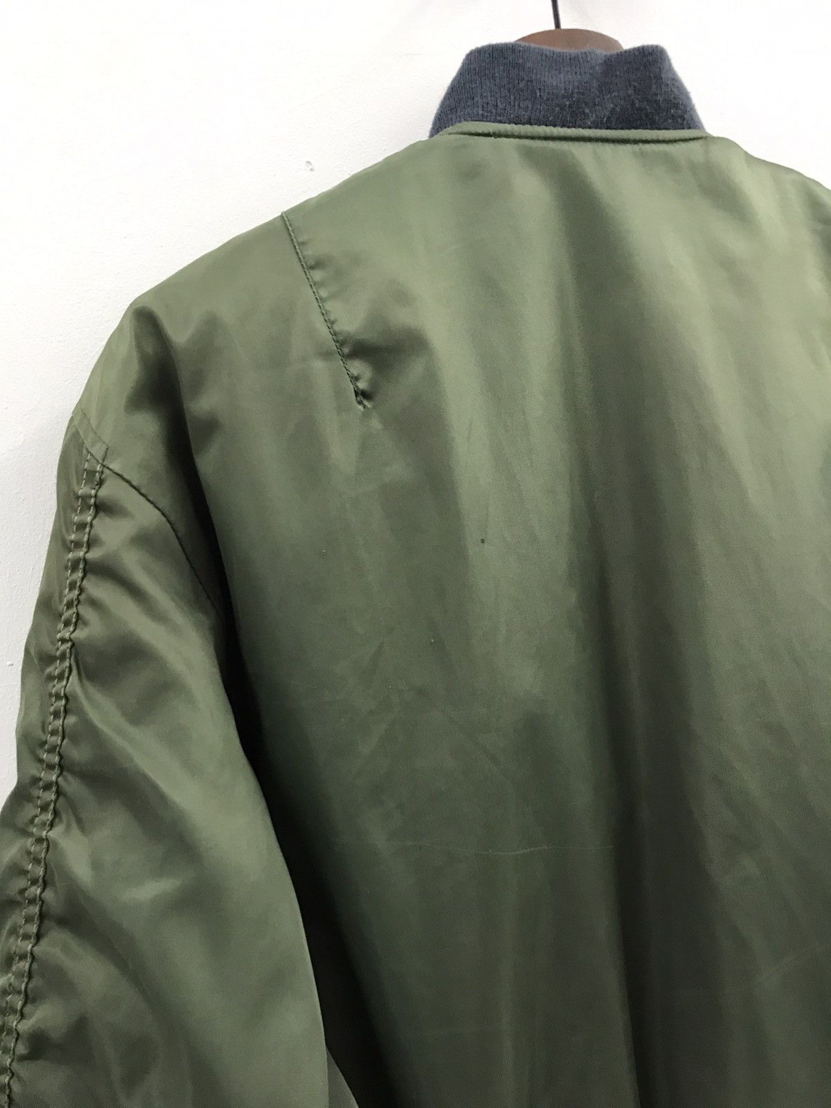 Vintage Vintage Phantom Military Bomber Jacket Sun Faded Size US L / EU 52-54 / 3 - 8 Thumbnail
