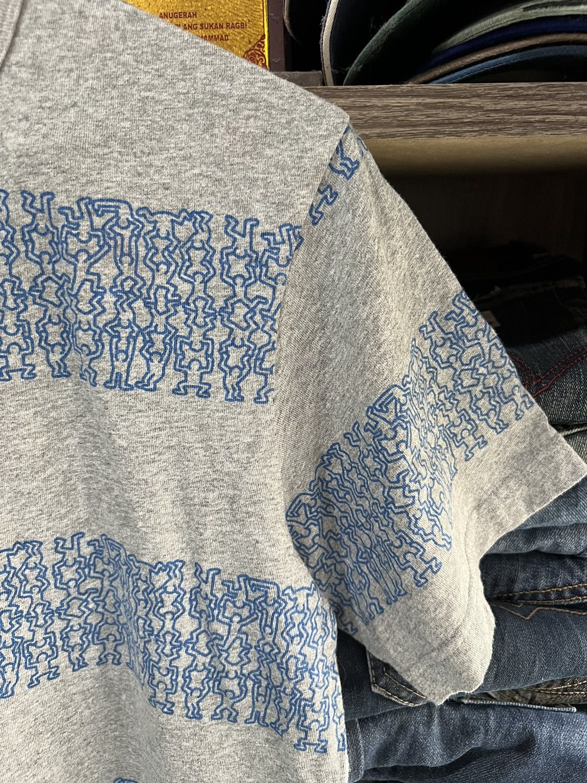 Keith Haring 🔥MoMA Special Edition Keith Haring x Uniqlo Size US M / EU 48-50 / 2 - 5 Thumbnail