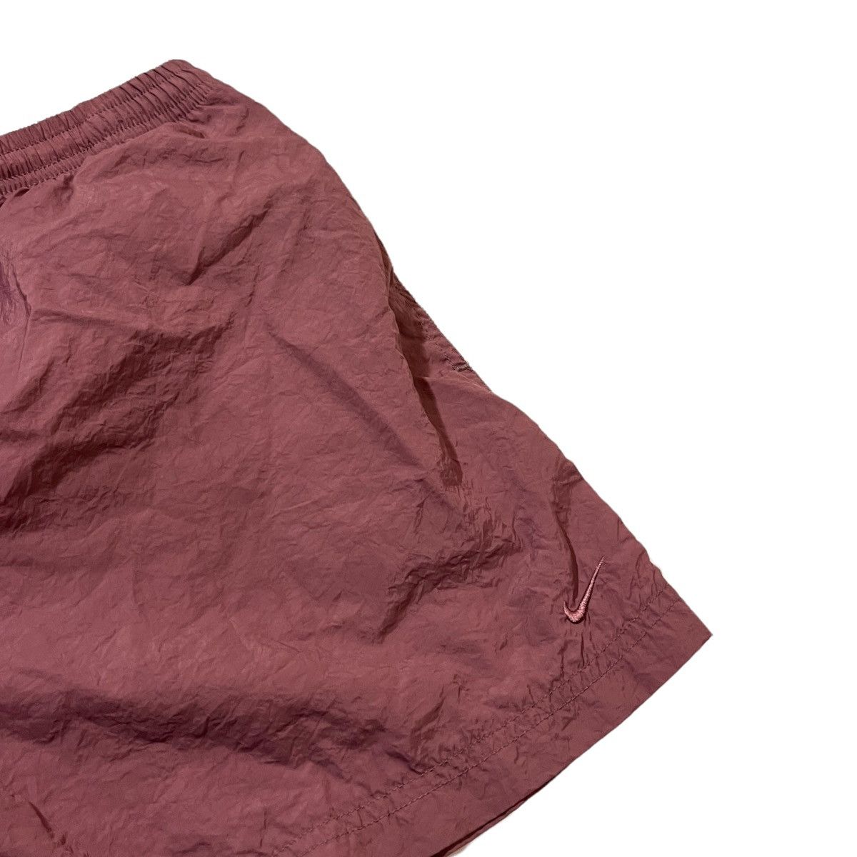 Nike × Vintage Nike Nylon Shorts Magenta Size US 34 / EU 50 - 2 Thumbnail