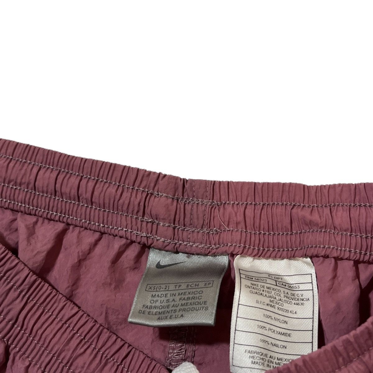 Nike × Vintage Nike Nylon Shorts Magenta Size US 34 / EU 50 - 3 Thumbnail