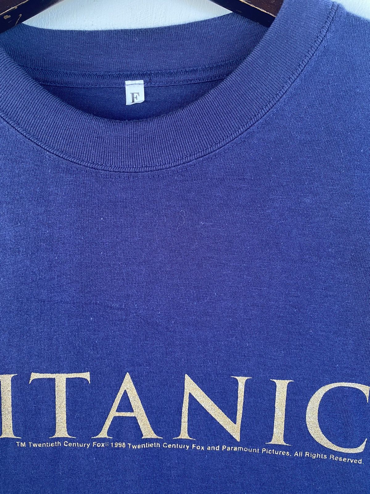 Vintage VINTAGE 90s TITANIC Movie Leonardo DiCaprio 1998 tee shirt Size US L / EU 52-54 / 3 - 2 Thumbnail