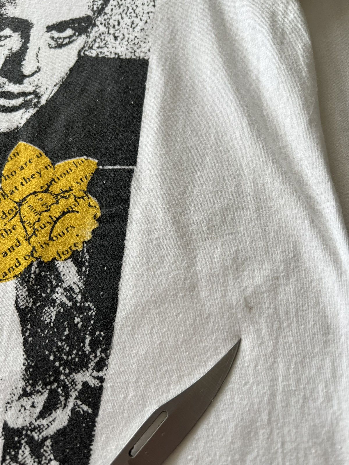 Band Tees Vintage 2000s The Smiths White Tee (Stone Roses) Size US M / EU 48-50 / 2 - 8 Thumbnail