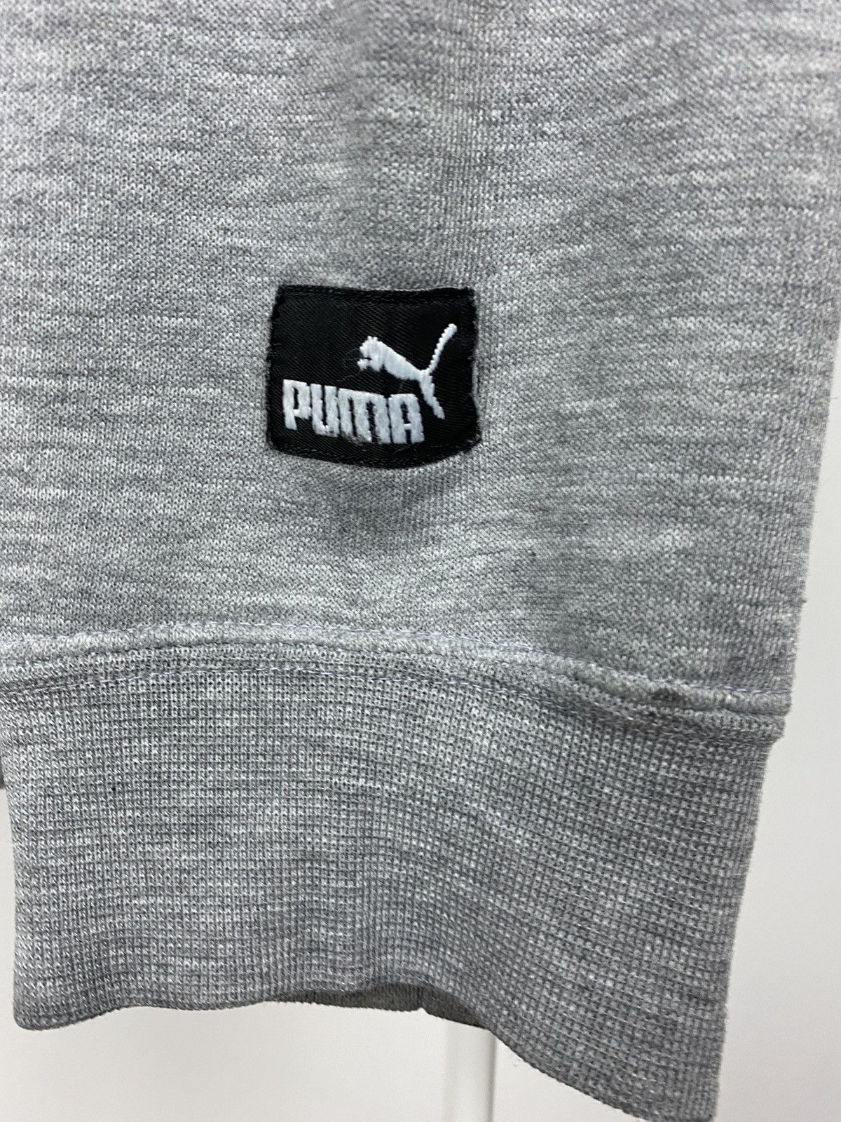 NBA New York Knicks vintage Puma grey sweatshirt NBA thrashed Size US M / EU 48-50 / 2 - 4 Thumbnail