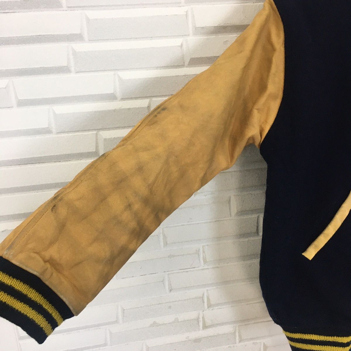 Japanese Brand Japanese UEGAHARA Sleeve Leather Varsity Size US M / EU 48-50 / 2 - 5 Thumbnail