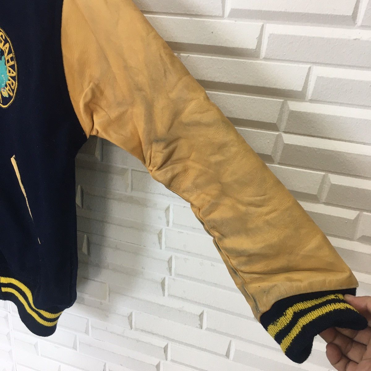 Japanese Brand Japanese UEGAHARA Sleeve Leather Varsity Size US M / EU 48-50 / 2 - 6 Thumbnail