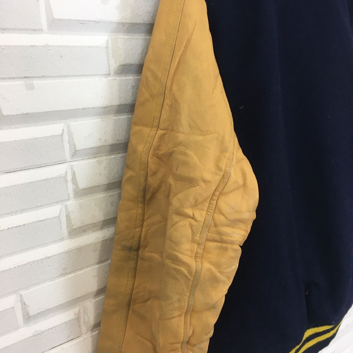 Japanese Brand Japanese UEGAHARA Sleeve Leather Varsity Size US M / EU 48-50 / 2 - 8 Thumbnail