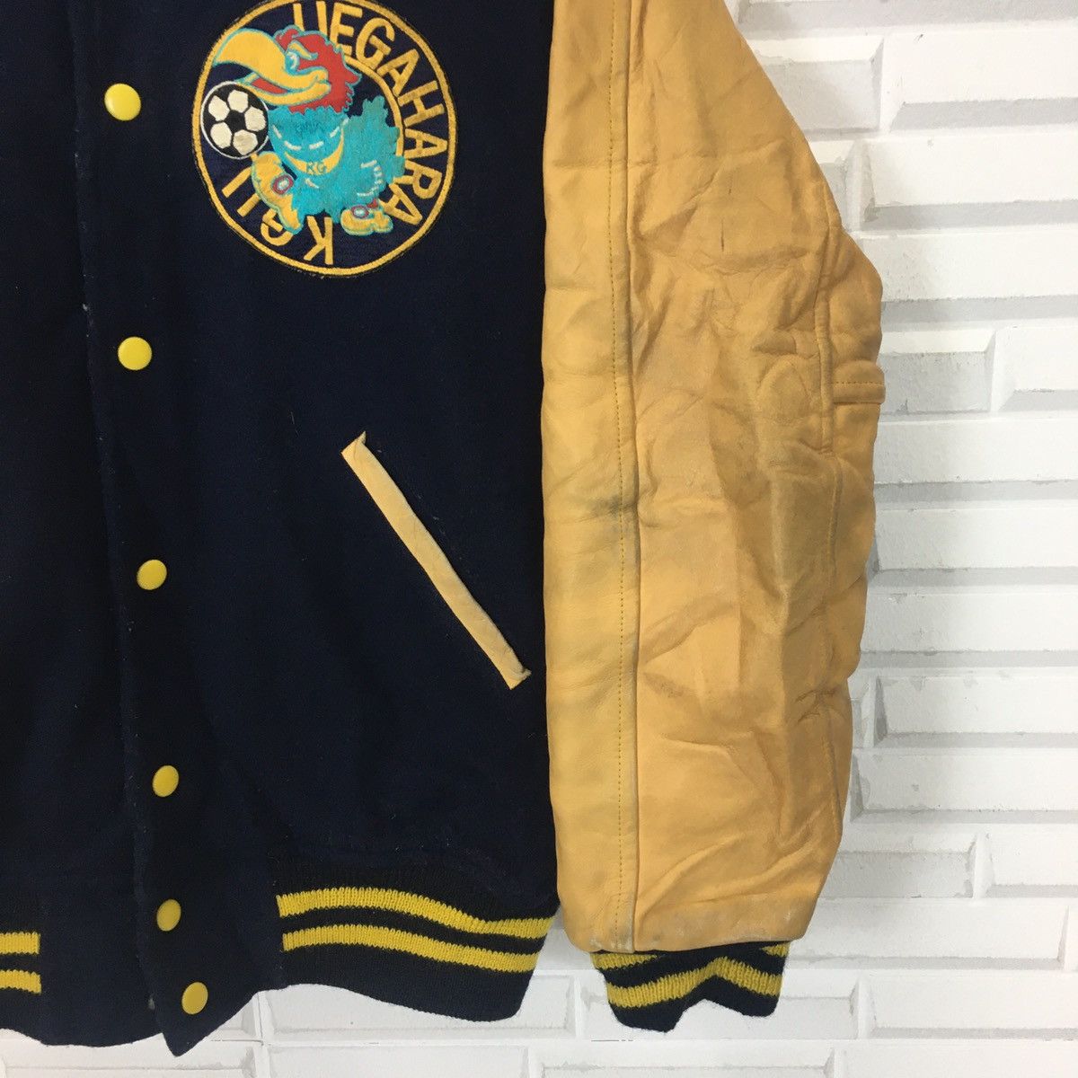 Japanese Brand Japanese UEGAHARA Sleeve Leather Varsity Size US M / EU 48-50 / 2 - 3 Thumbnail