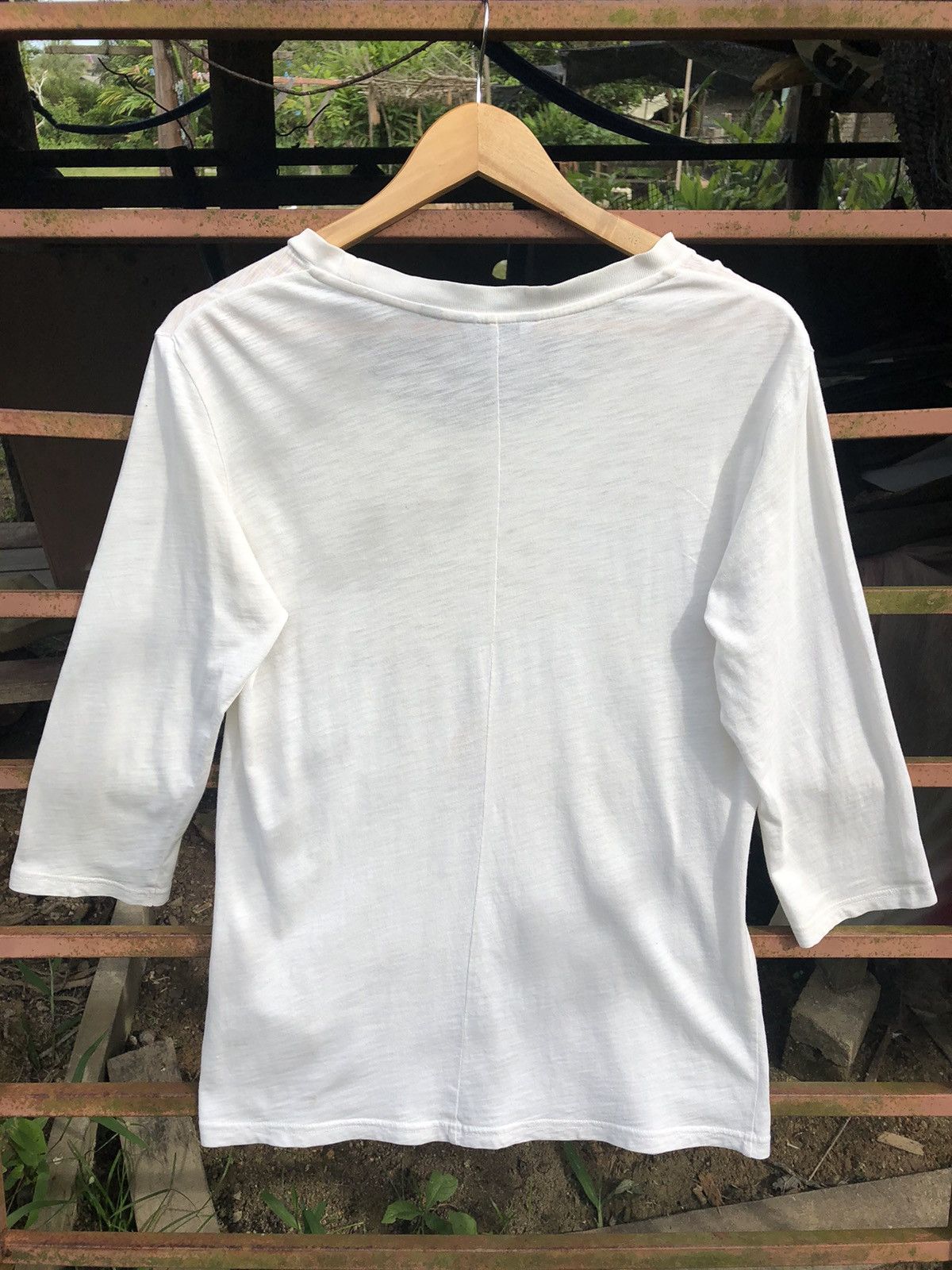 Jun Takahashi × Undercover × Uniqlo UNDERCOVER UNIQLO NEW STANDARD FAMILY 3q sleeve Size US S / EU 44-46 / 1 - 2 Thumbnail