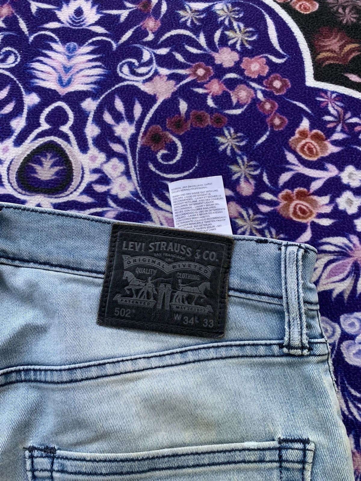 Levi's Vintage Clothing Levis 502 Faded Wash Denim Size US 35 - 15 Thumbnail
