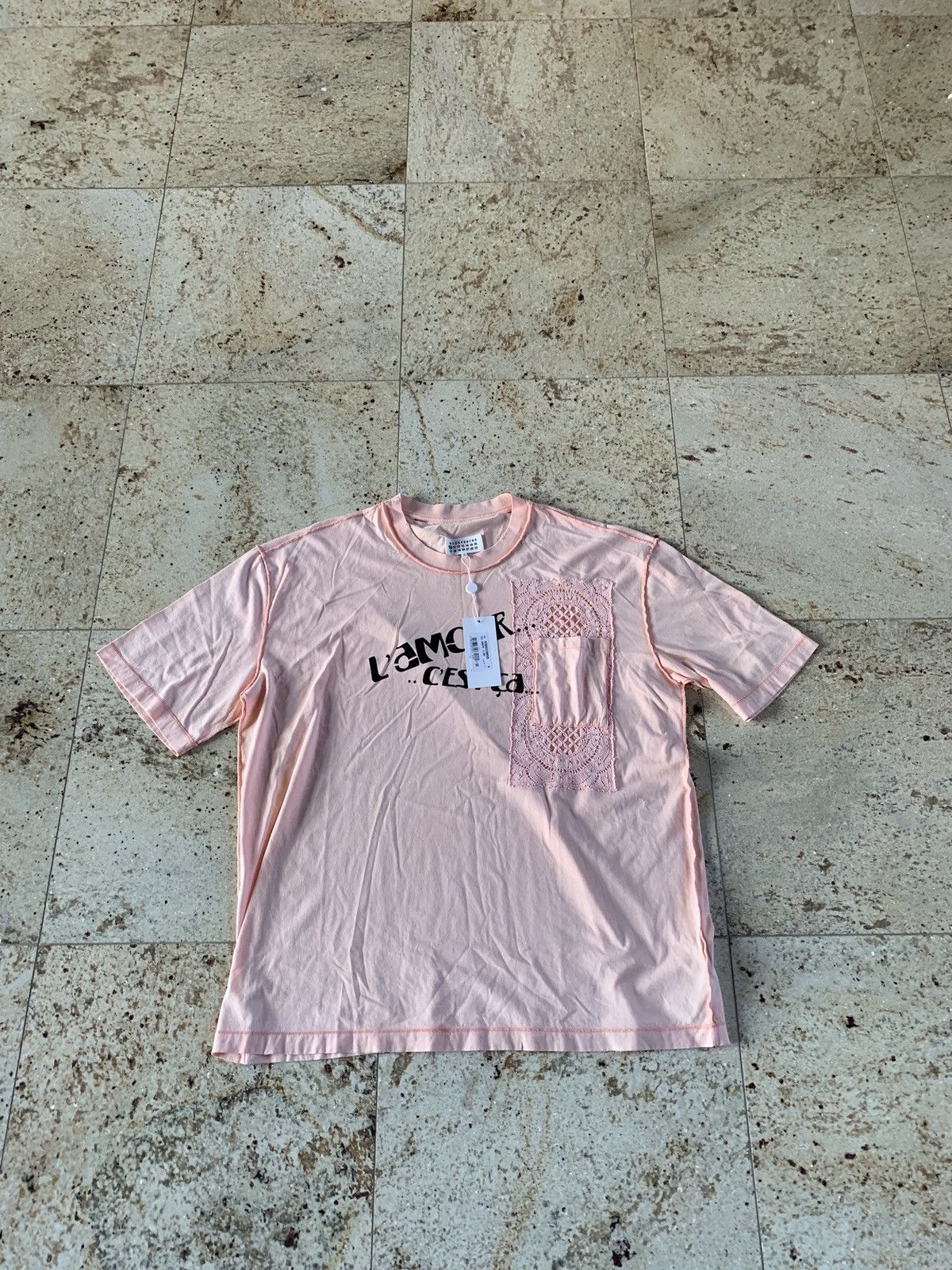 Amoure C’esta Tee in Peach