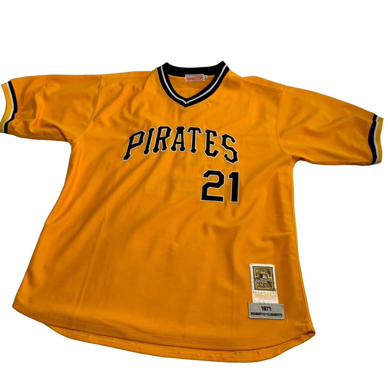 NWT Roberto Clemente Jersey Mitchell & Ness Cooperstown Coll Pirates Size 52