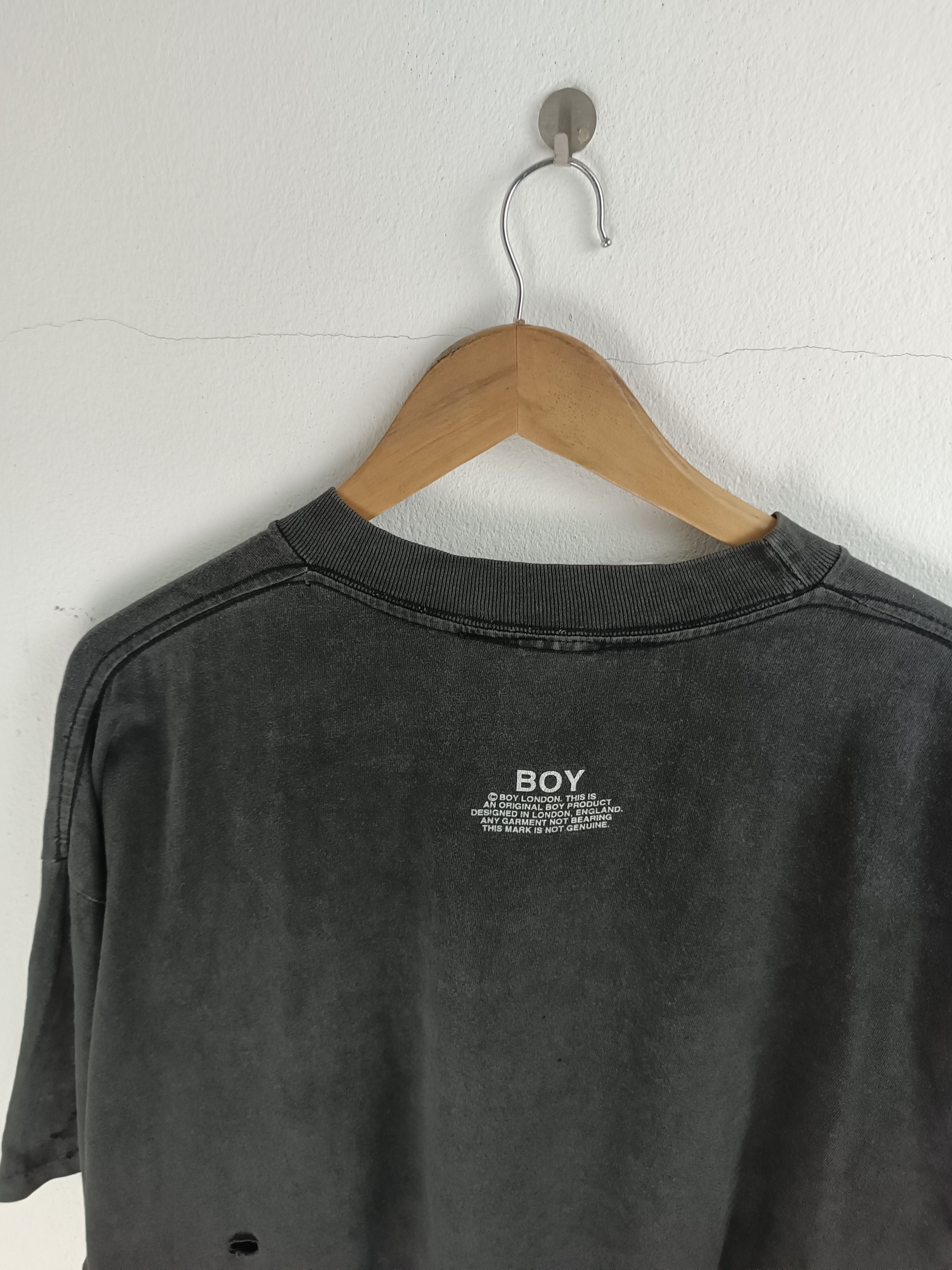 Boy London 🔥RARE🔥VINTAGE 90'S BOY LONDON DISTRESSED TEE Size US XL / EU 56 / 4 - 17 Thumbnail