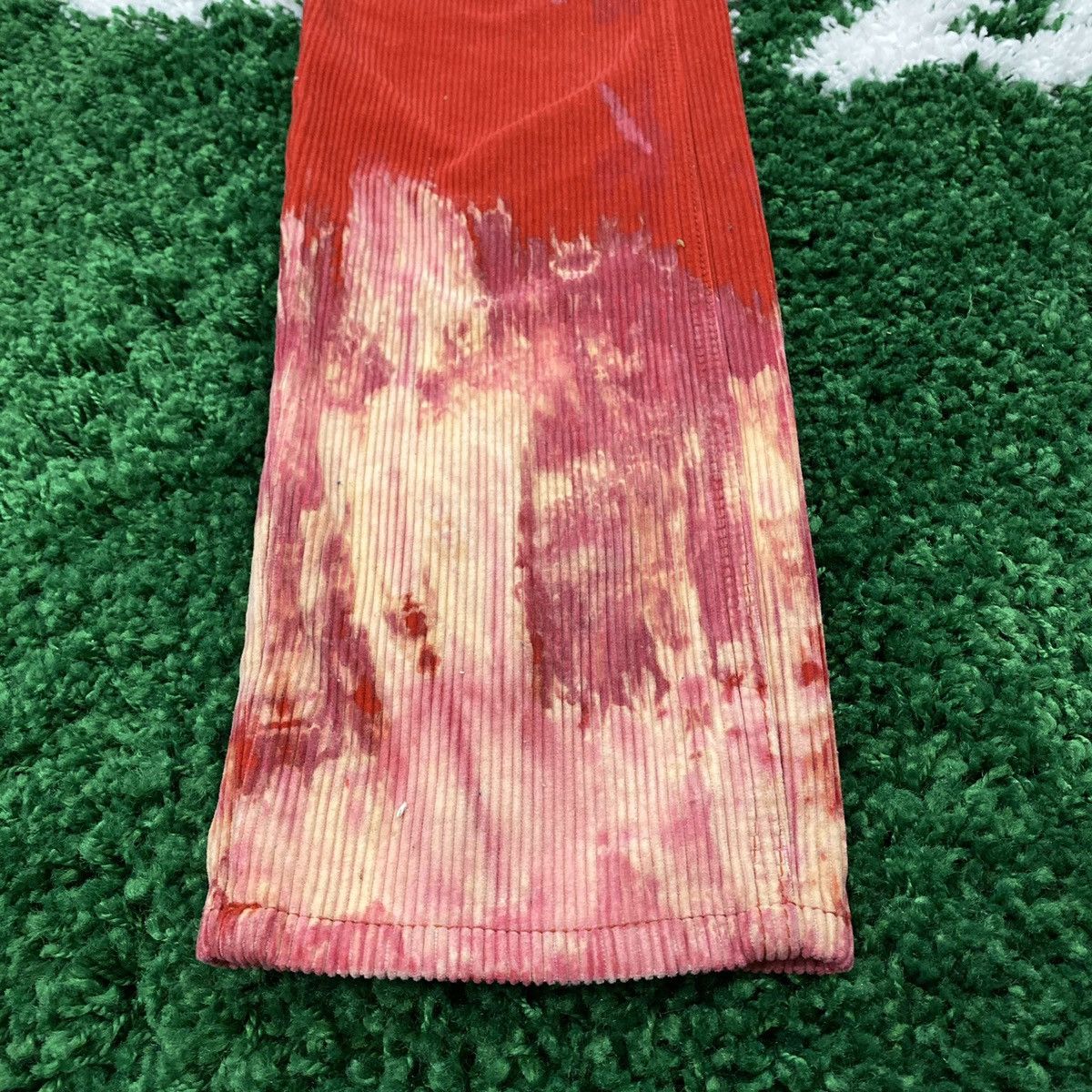 Gucci Gucci Bleached Tie-dye Corduroy Velvet Pants Size US 32 / EU 48 - 7 Thumbnail