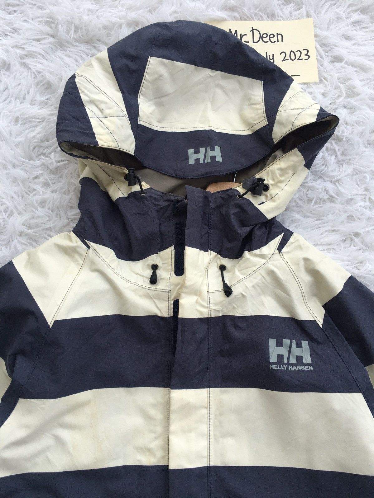 Helly Hansen Rare Helly Hansen Stripes Nylon Windbreaker Size US M / EU 48-50 / 2 - 1 Thumbnail