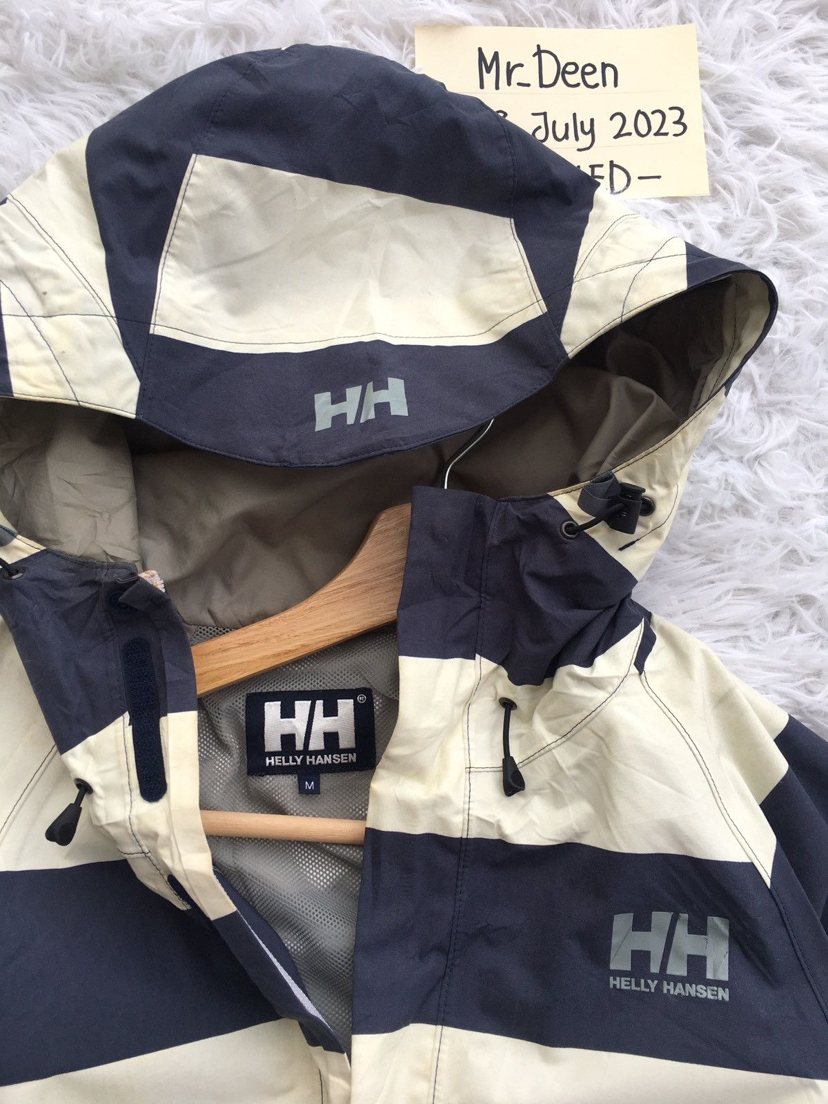Helly Hansen Rare Helly Hansen Stripes Nylon Windbreaker Size US M / EU 48-50 / 2 - 6 Thumbnail