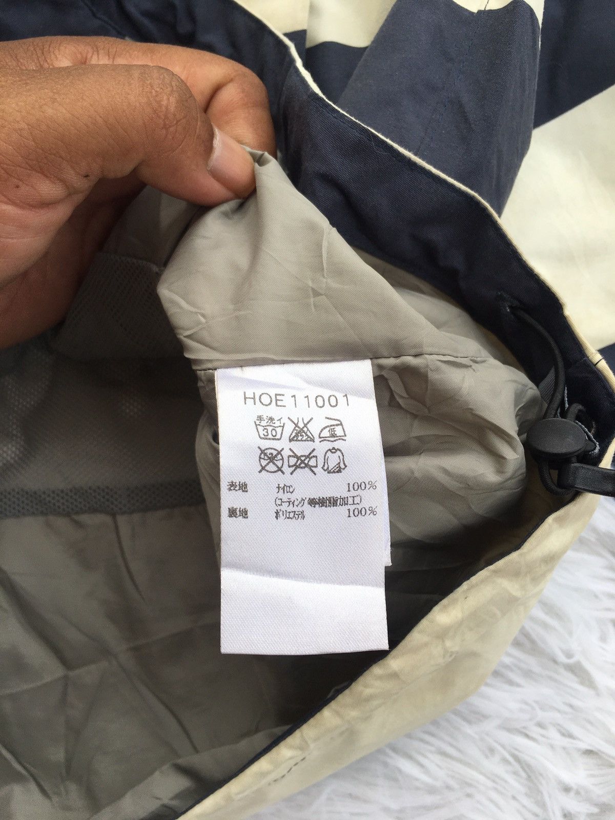 Helly Hansen Rare Helly Hansen Stripes Nylon Windbreaker Size US M / EU 48-50 / 2 - 8 Thumbnail