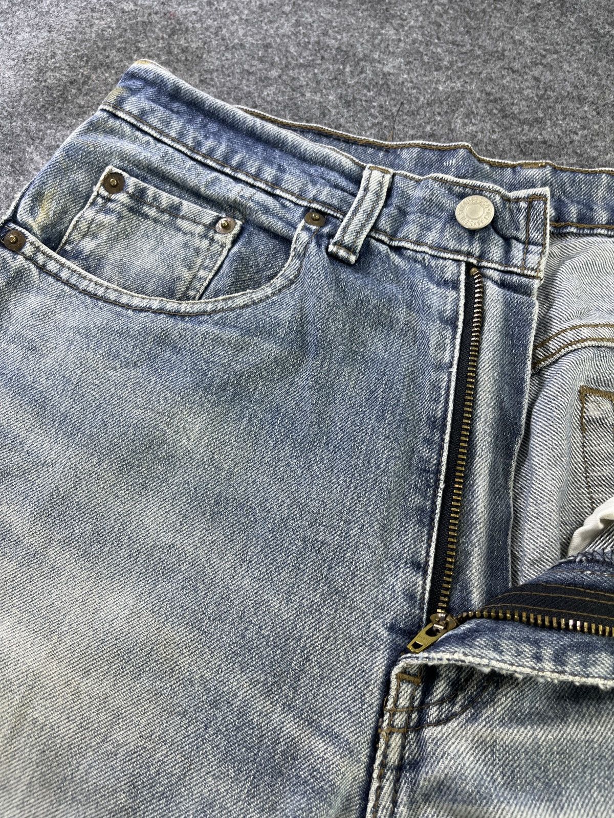 Levi's Vintage Levi’s 509 Distressed Jeans Levis Denim - J930 Size US 32 / EU 48 - 10 Thumbnail