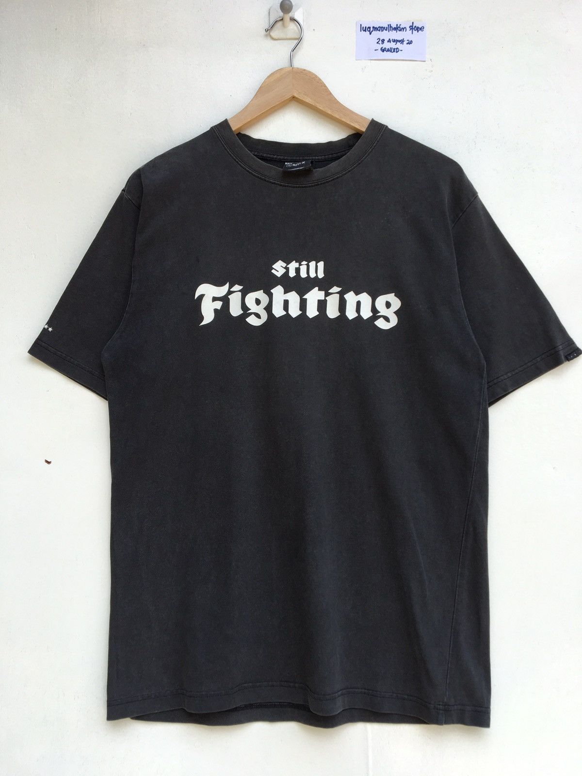 Neighborhood Neighborhood Still Fighting Tee Size US L / EU 52-54 / 3 - 2 Thumbnail