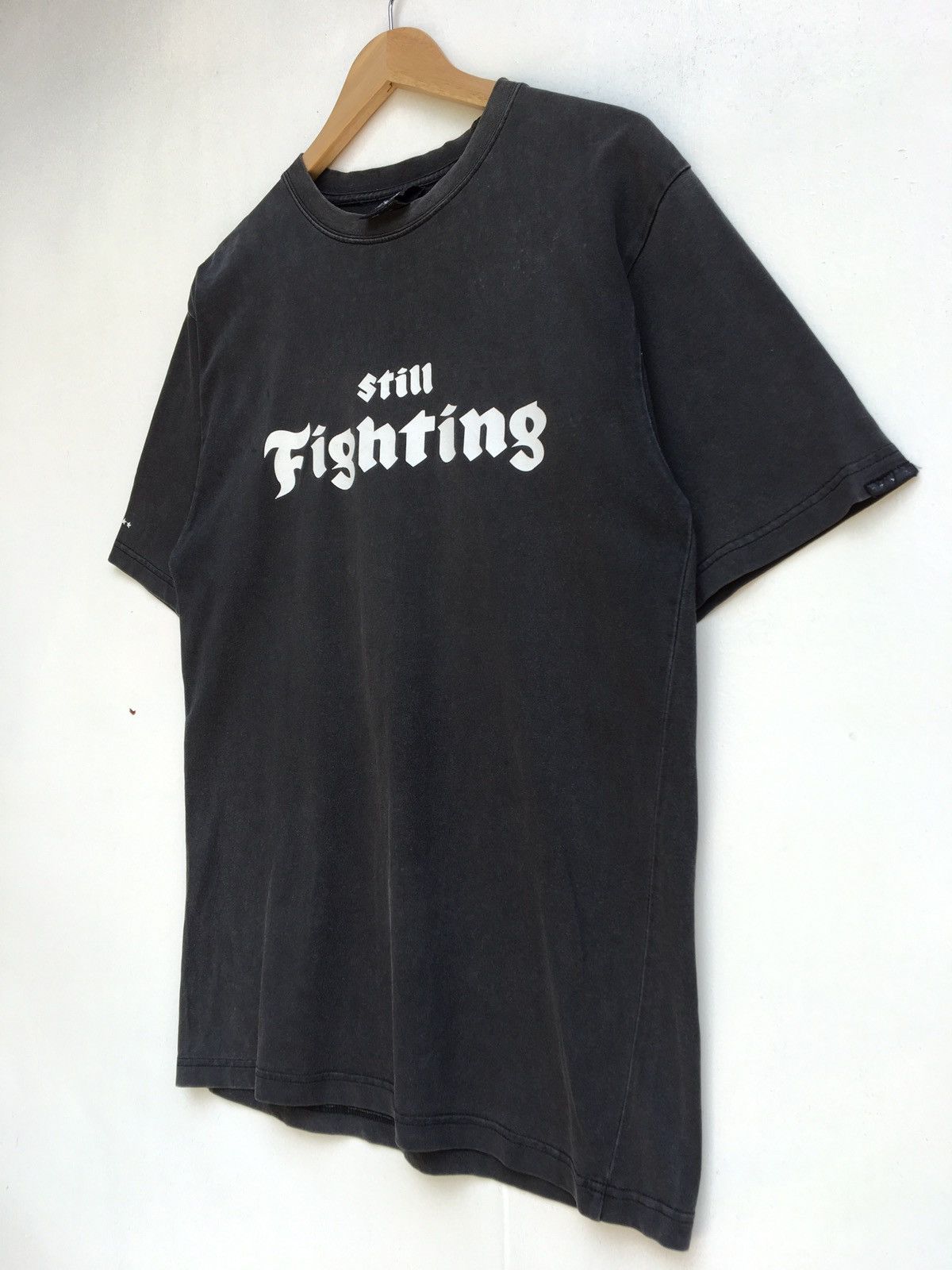 Neighborhood Neighborhood Still Fighting Tee Size US L / EU 52-54 / 3 - 4 Thumbnail