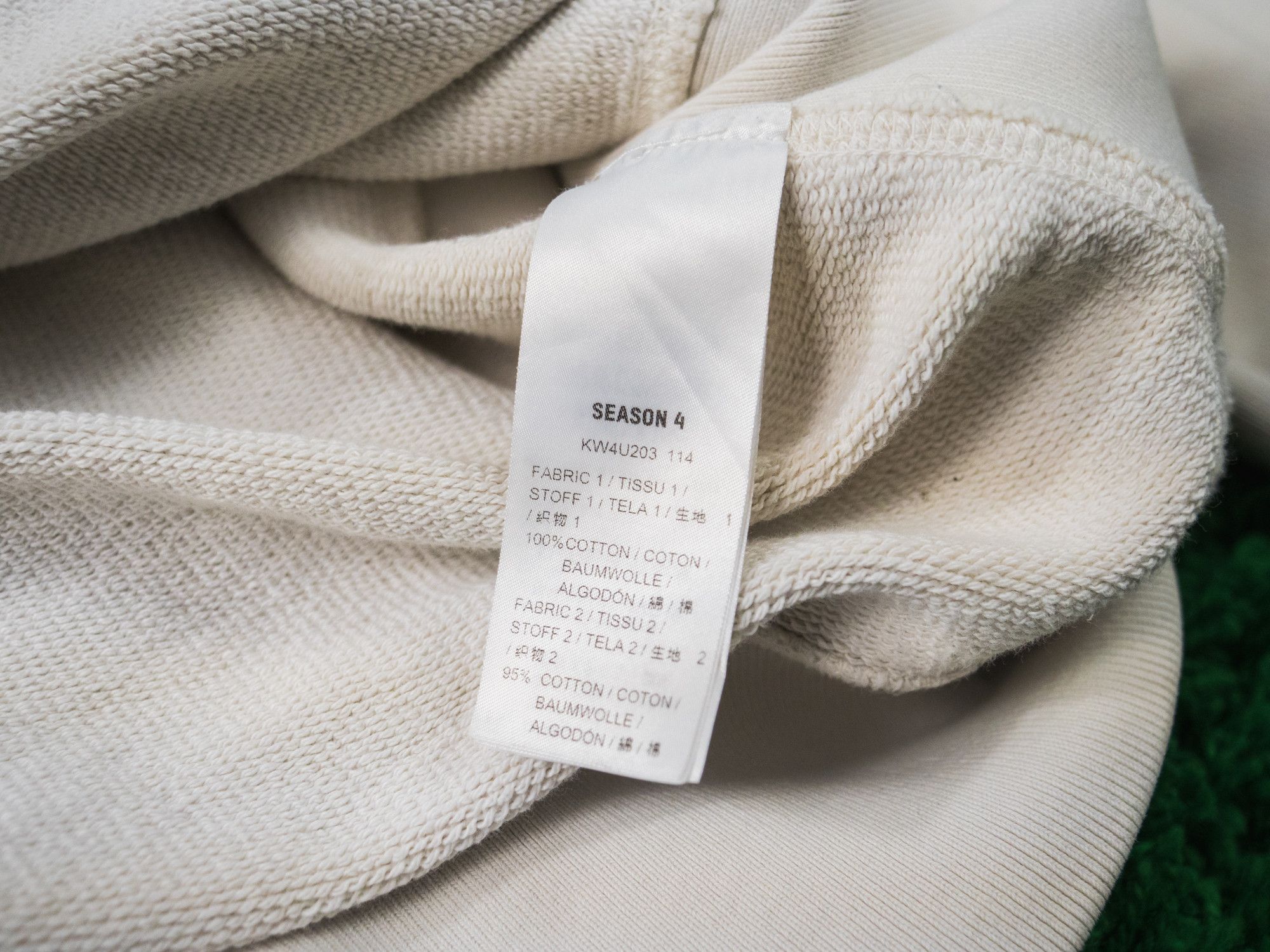 Yeezy YEEZY SEASON 4 CREWNECK MILK (S) Size US S / EU 44-46 / 1 - 12 Thumbnail
