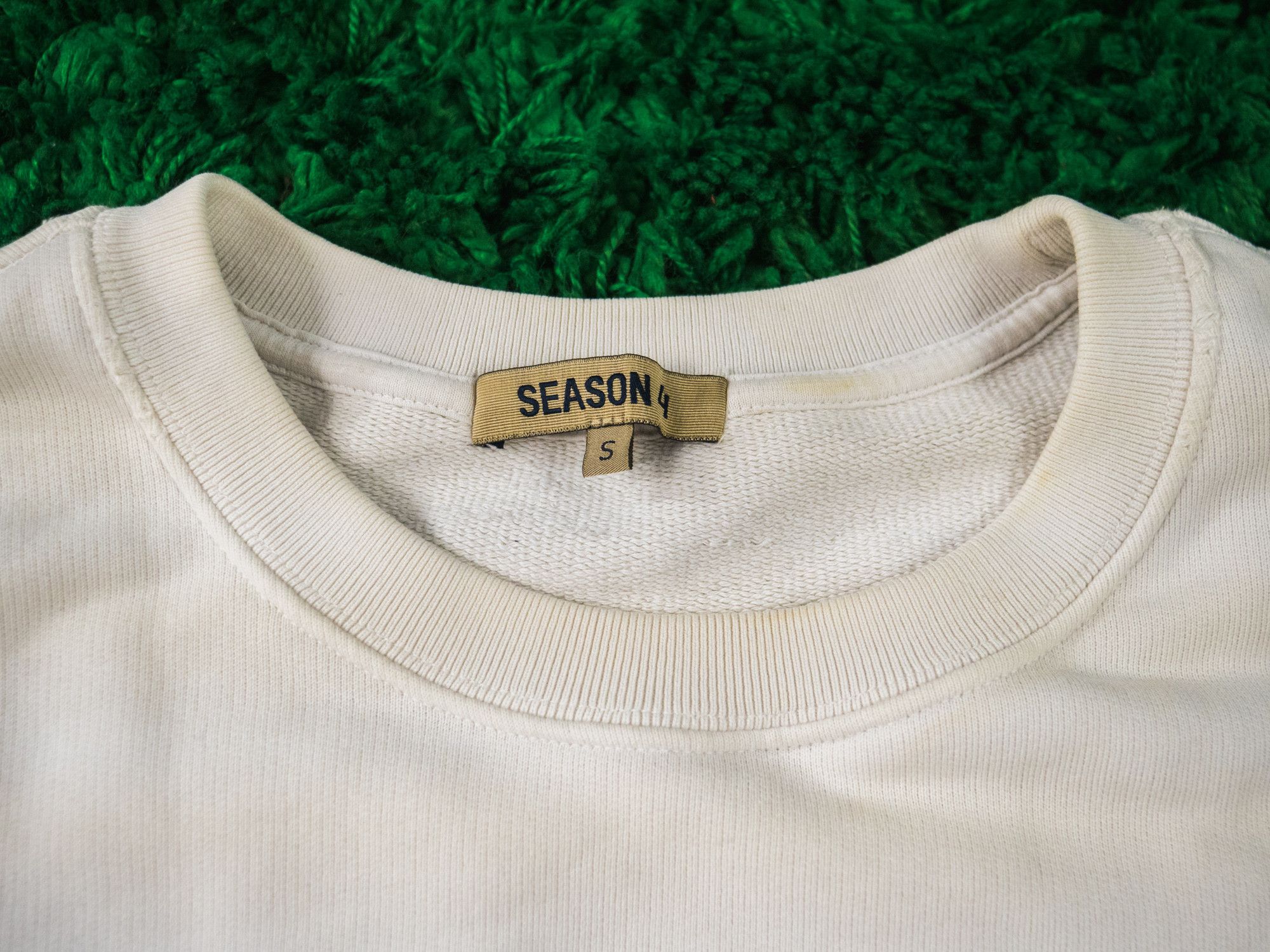 Yeezy YEEZY SEASON 4 CREWNECK MILK (S) Size US S / EU 44-46 / 1 - 4 Thumbnail