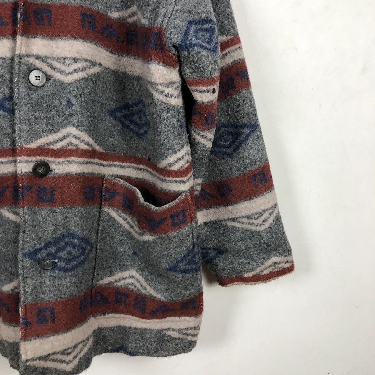Japanese Brand VINTAGE WOOL AZTEC NAVAJO MANNISH DESIGN ISSEY MIYAKE JAPAN Size US M / EU 48-50 / 2 - 4 Thumbnail