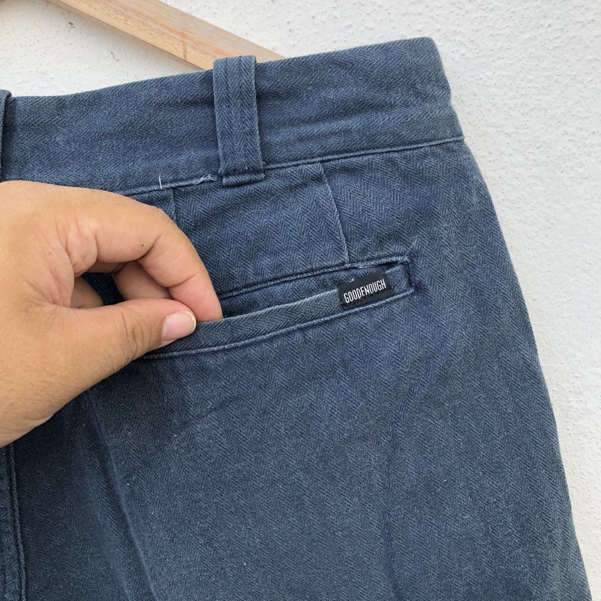 Good Enough VINTAGE GOOD ENOUGH SHORT PANTS Size US 31 - 9 Thumbnail