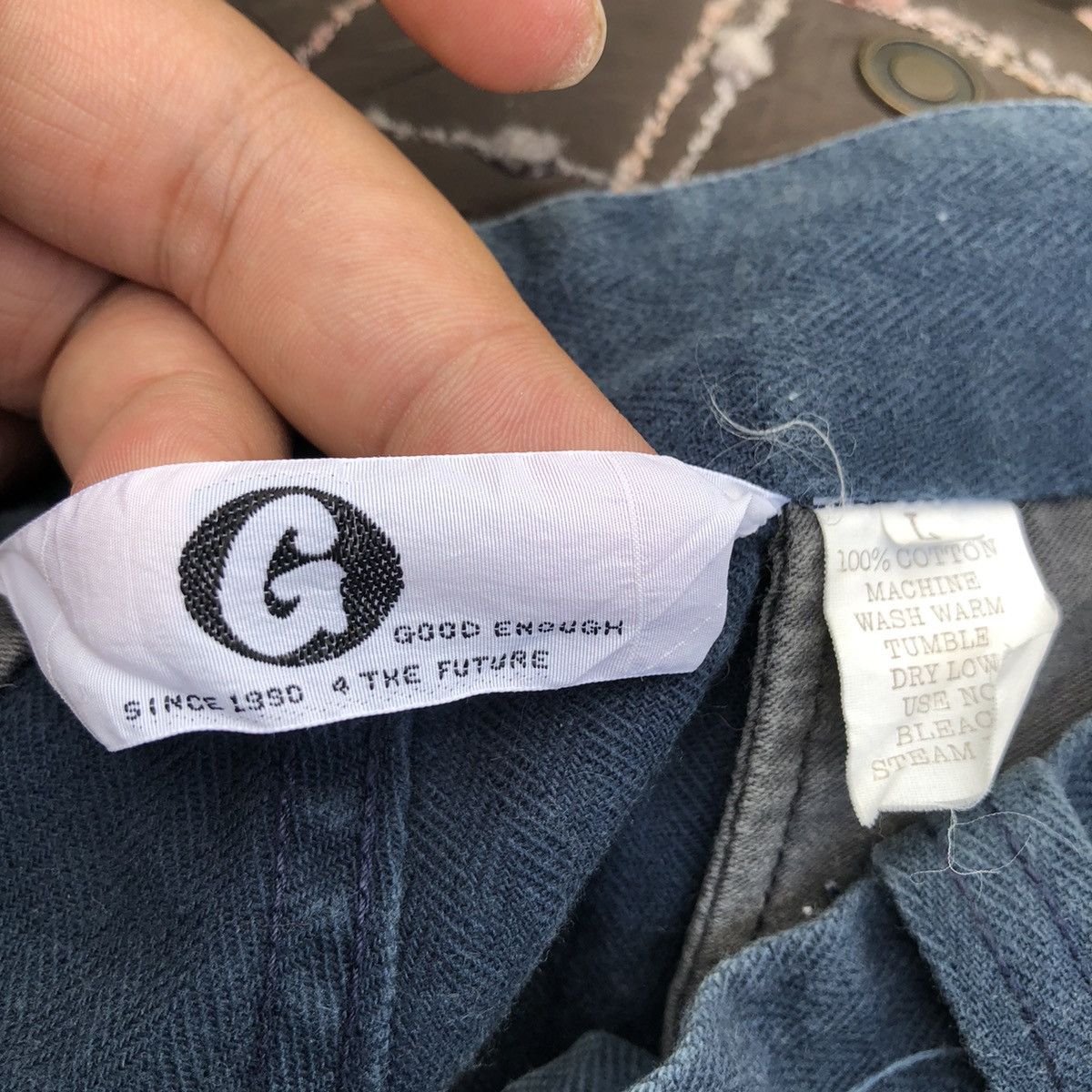 Good Enough VINTAGE GOOD ENOUGH SHORT PANTS Size US 31 - 10 Thumbnail
