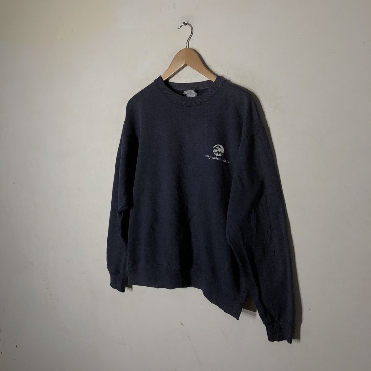 Japanese Brand VINTAGE RADIO CHANNEL FM YOKOHAMA 84.7 Size US M / EU 48-50 / 2 - 2 Thumbnail