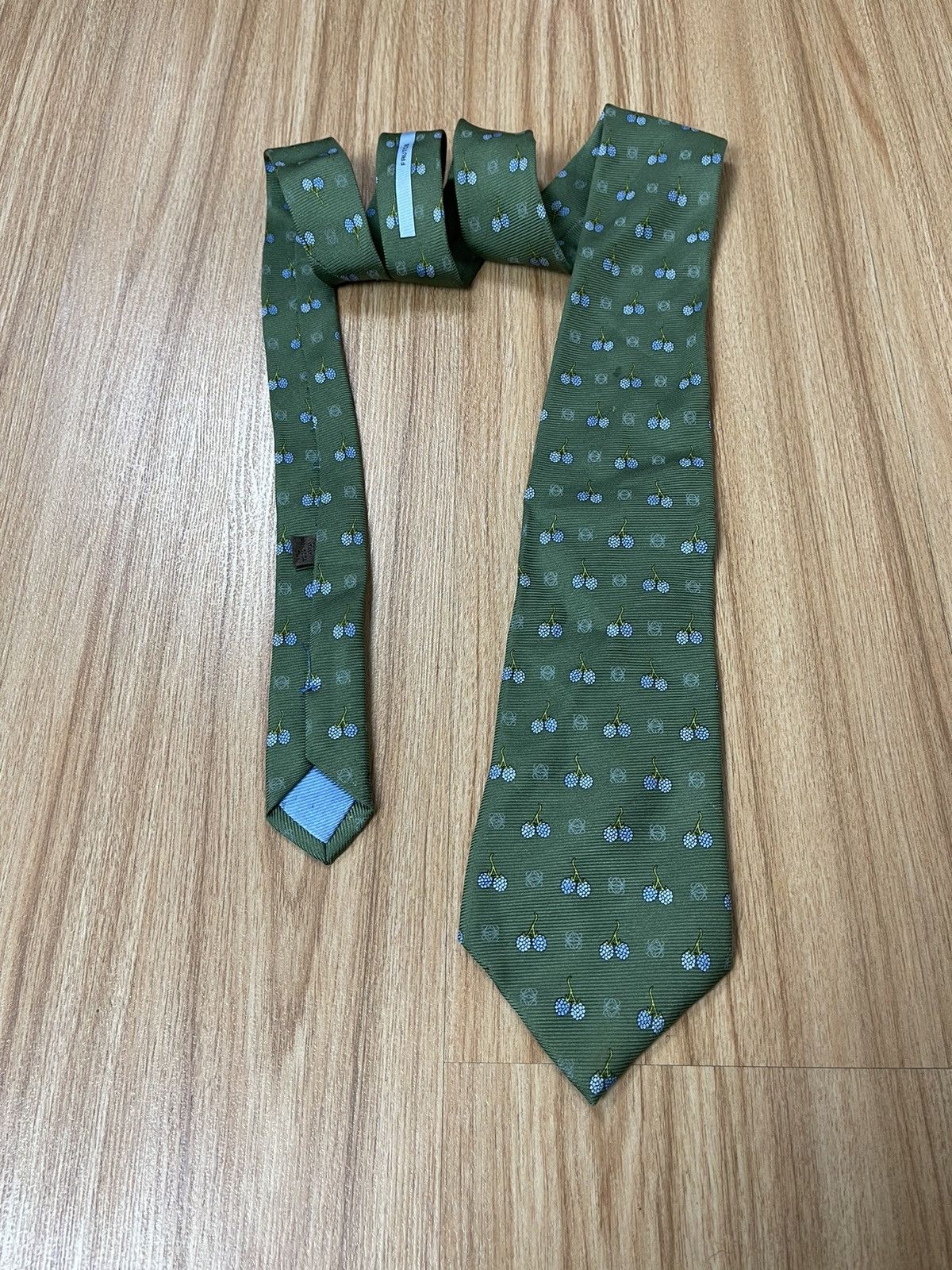 Loewe × Vintage 🔥NEED GONE NOW❌Nice LOEWE Vintage Silk Tie Size ONE SIZE - 5 Thumbnail