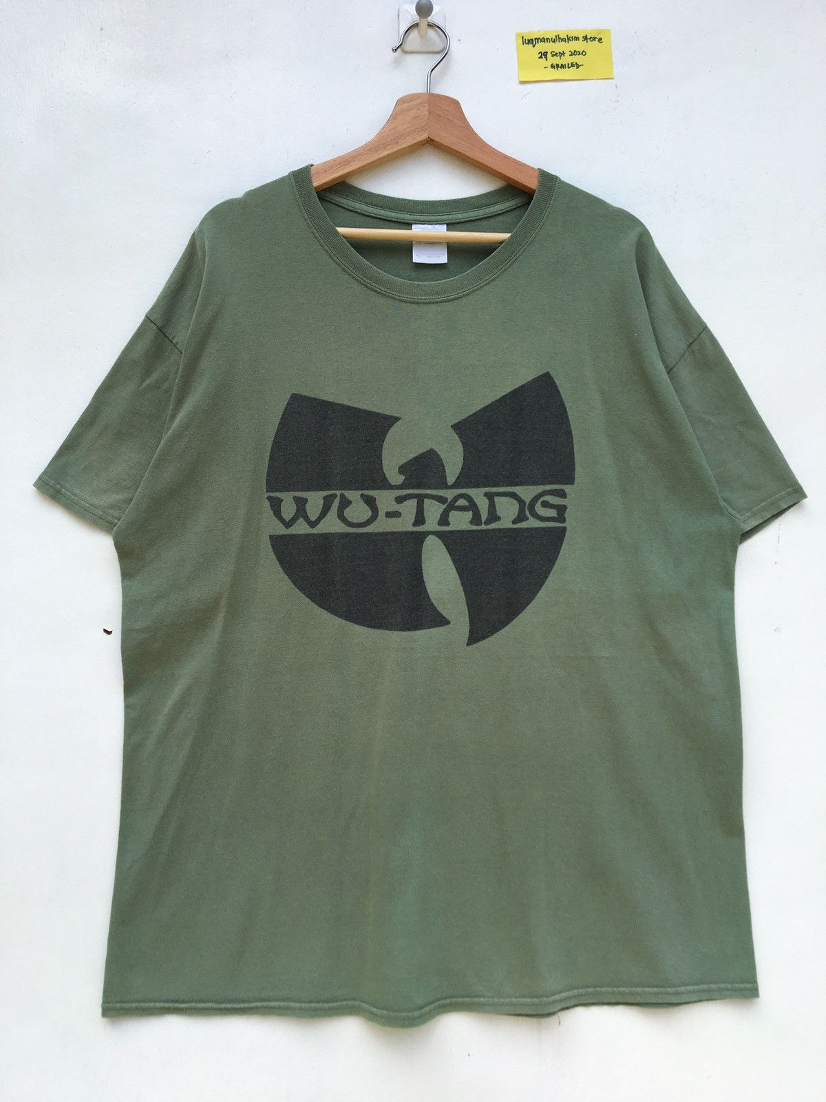 Rap Tees Vintage Wu Tang Clan Logo Tshirt Size US XL / EU 56 / 4 - 2 Thumbnail