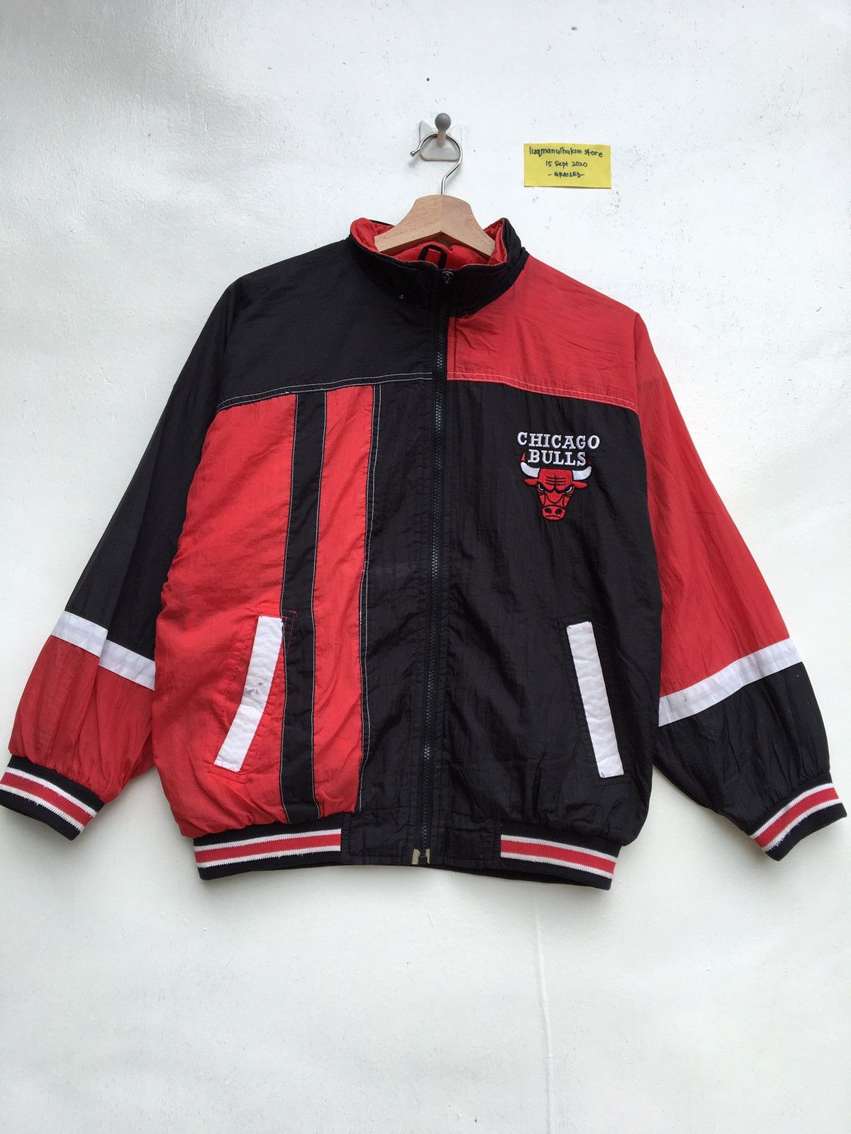 NBA Vintage Chicago Bulls NBA Windbreaker Size US M / EU 48-50 / 2 - 5 Thumbnail