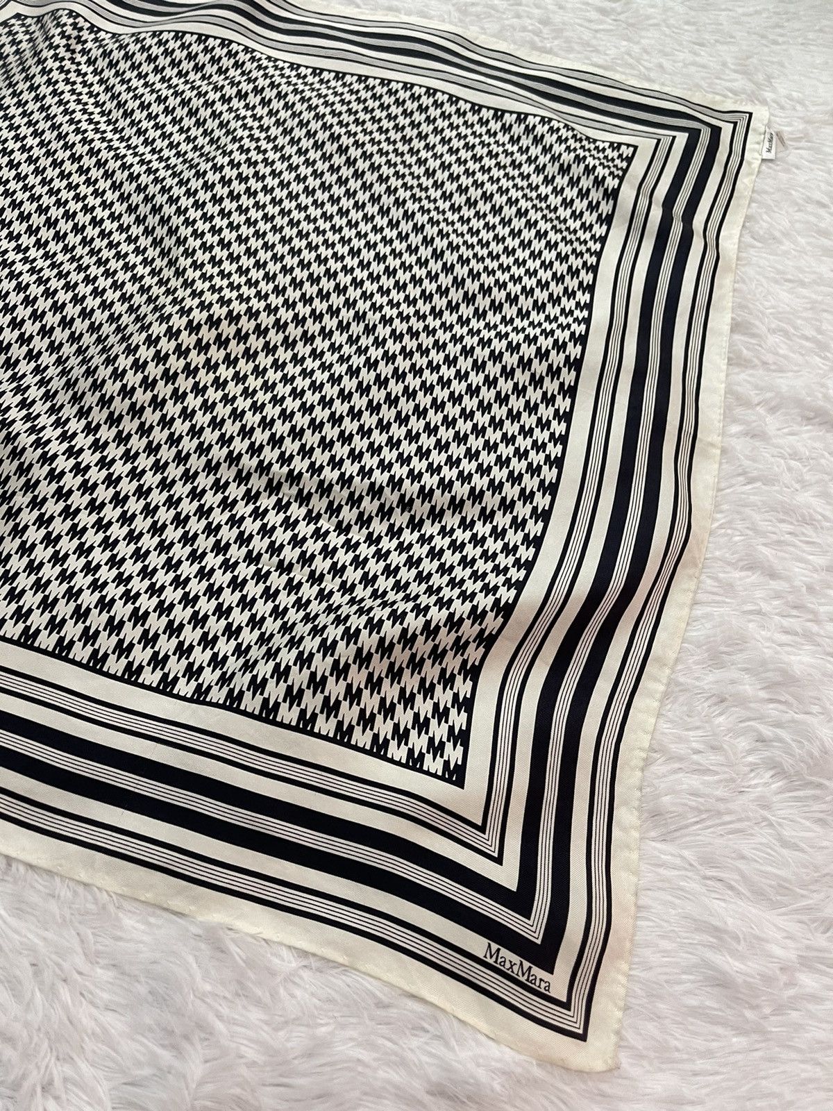 Max Mara MaxMara Silk Scarves Made in italy Size ONE SIZE - 7 Thumbnail