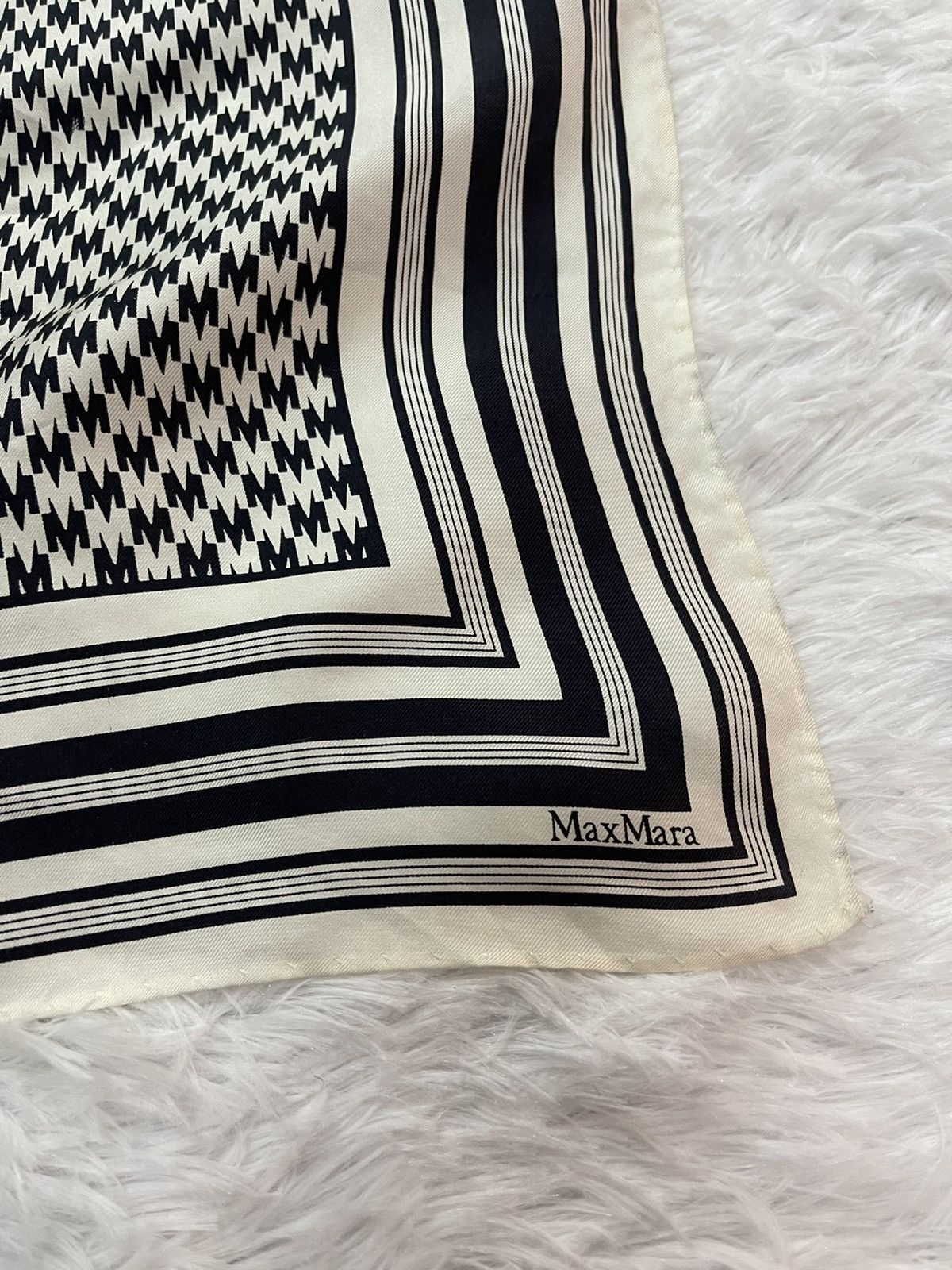 Max Mara MaxMara Silk Scarves Made in italy Size ONE SIZE - 8 Thumbnail