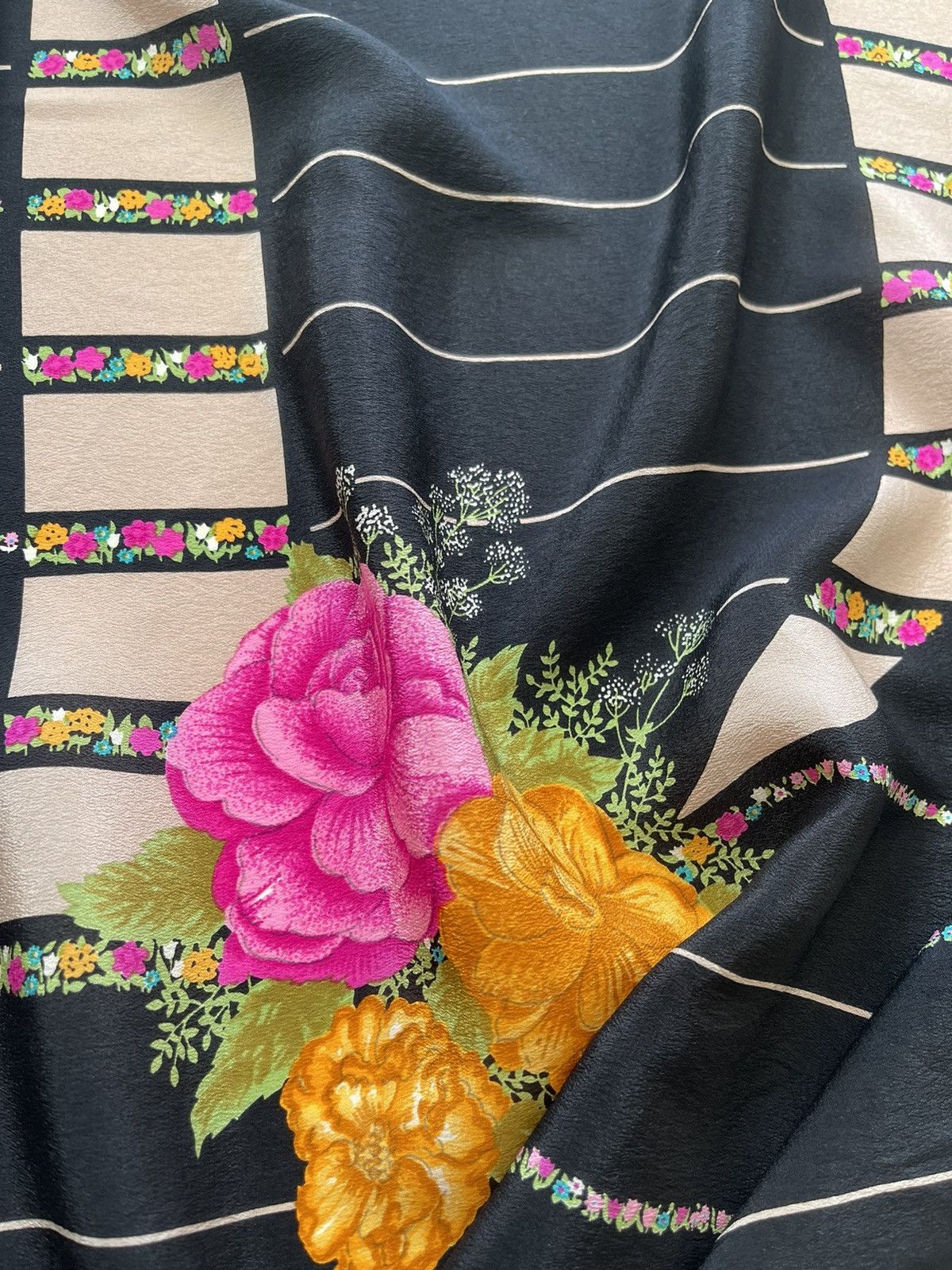 Christian Dior Monsieur Vintage Christian Dior Luxury Silk Scarves Size ONE SIZE - 8 Thumbnail