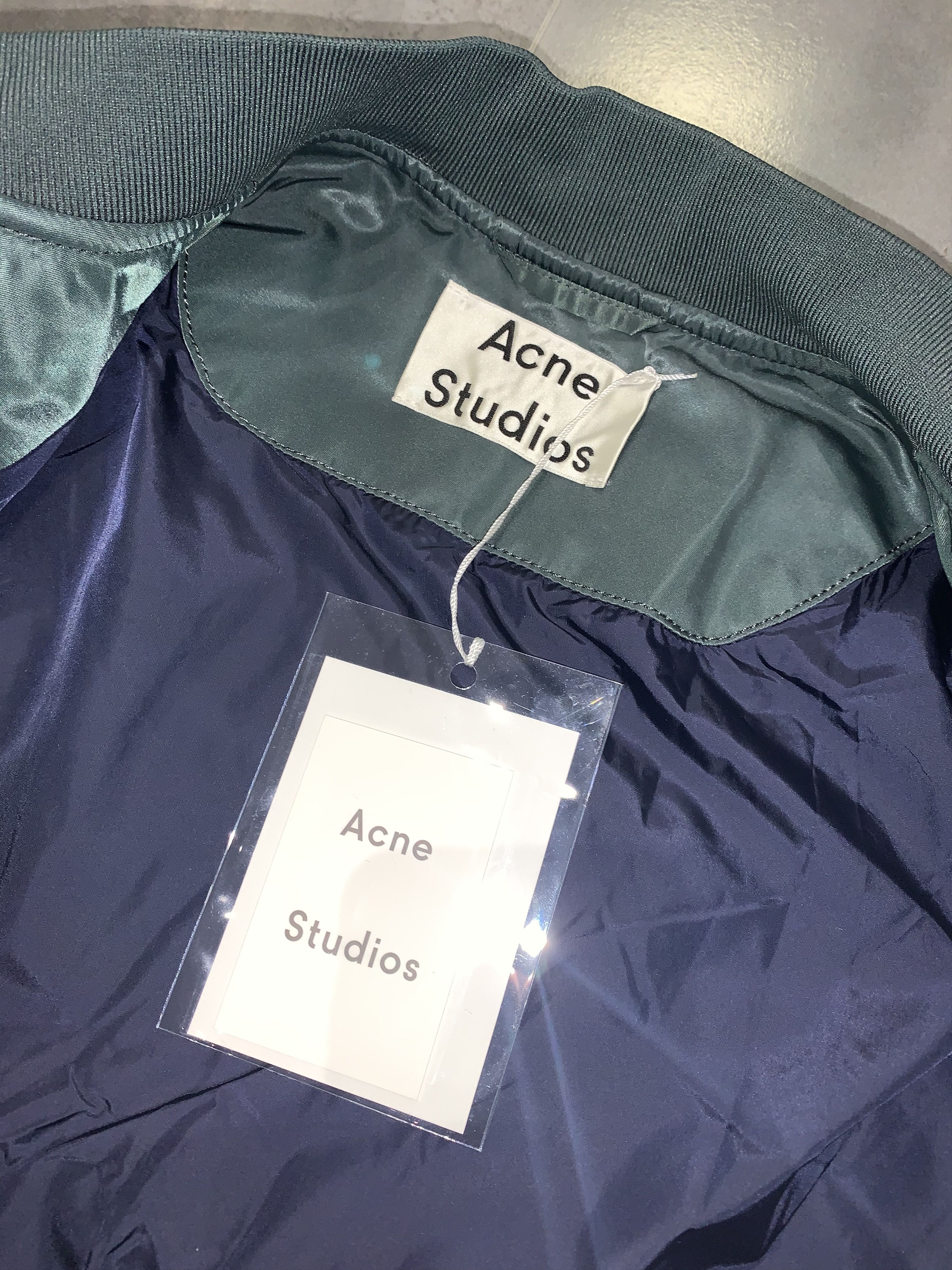 Acne Studios DSWT! SS18 Acne Studios Mylon Shine Nylon Bomber Jacket Size US M / EU 48-50 / 2 - 13 Thumbnail