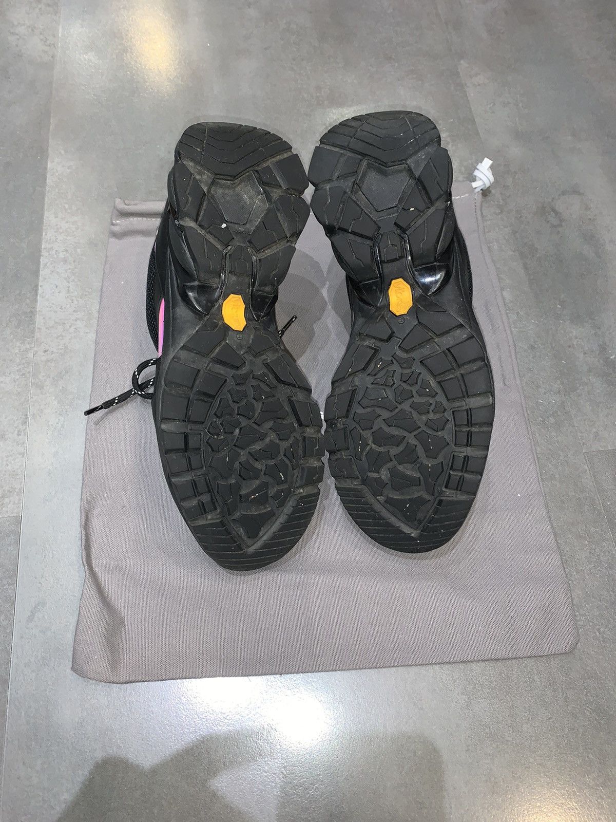 Axel Arigato SS19 Axel Arigato Tech Runner In Rainbow Black Size US 7 / EU 40 - 10 Thumbnail