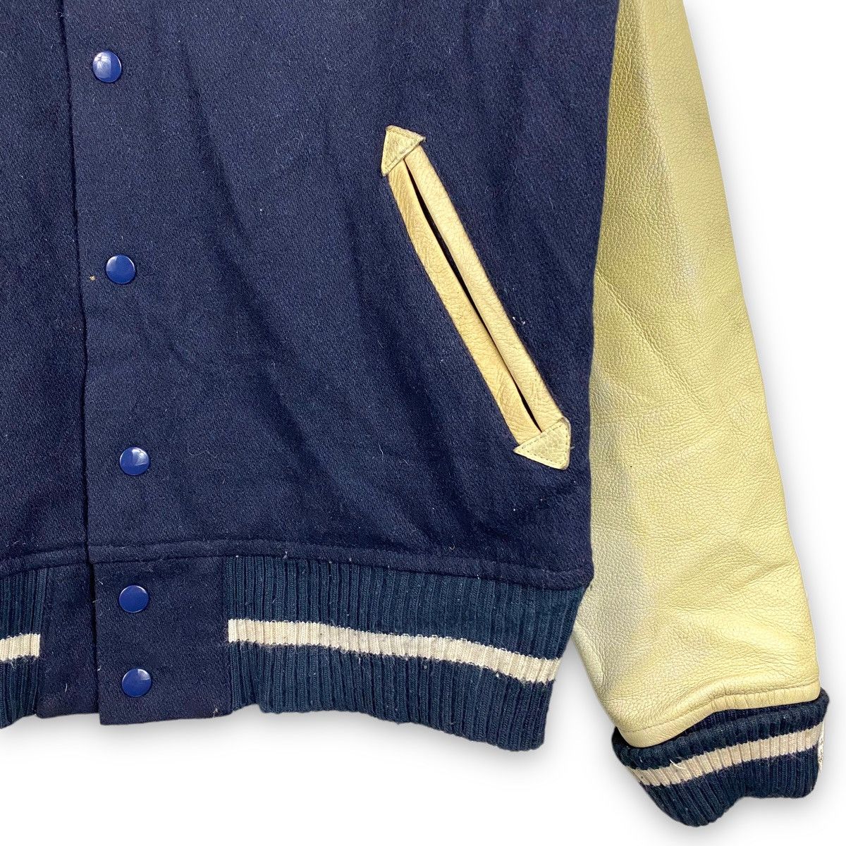 Vintage TAKEO KIKUCHI SUKAJAN WOOL LEATHER SLEEVE VARSITY JACKET Size US M / EU 48-50 / 2 - 9 Thumbnail