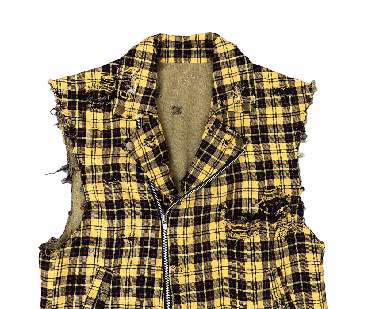 Punk and Yo Unbrand Mad Punks Distress Yellow Tartan Vest Size US M / EU 48-50 / 2 - 2 Thumbnail