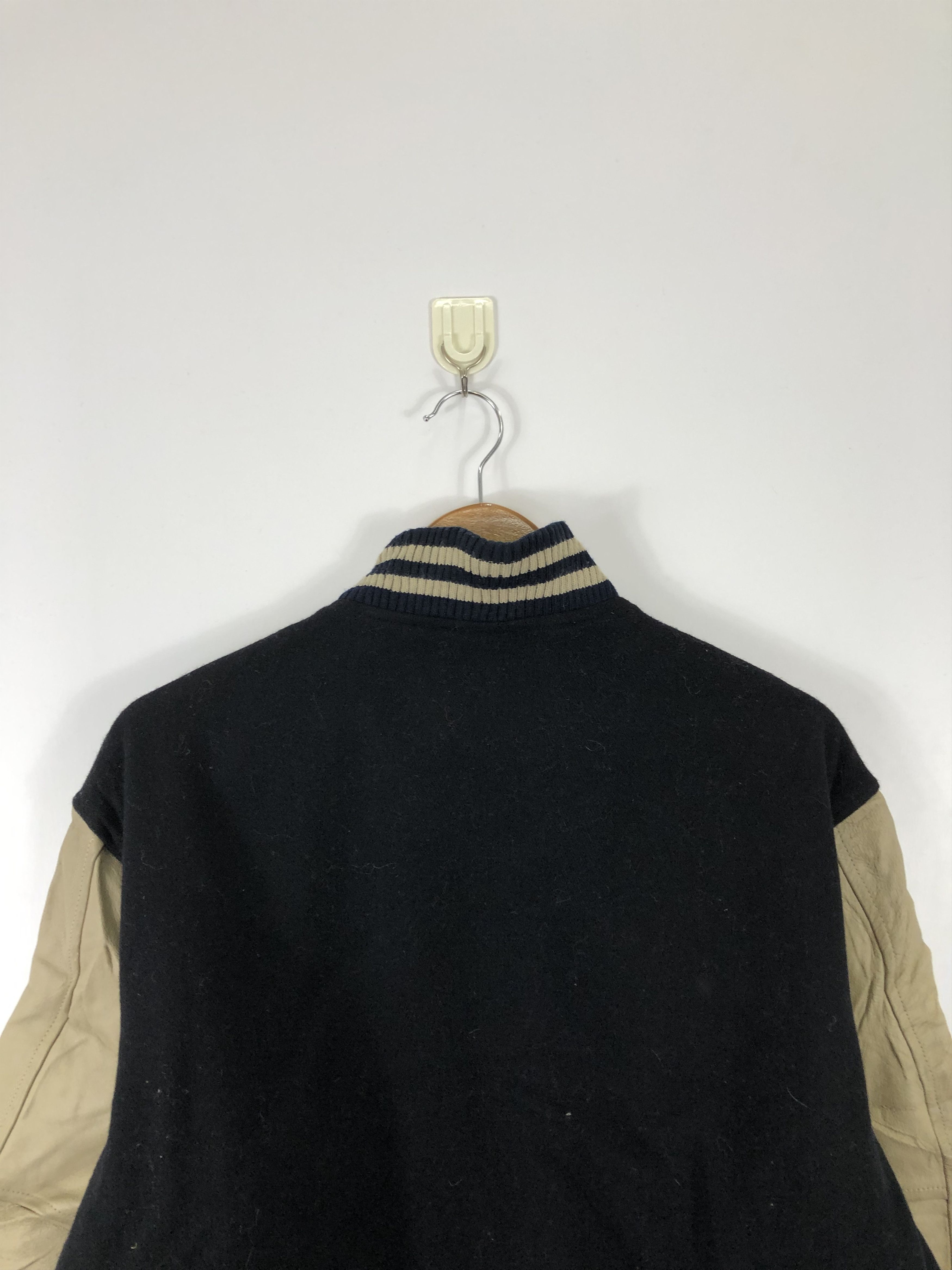 Vintage Vintage 90s American Club Leather Varsity Jacket V0226 Size US M / EU 48-50 / 2 - 4 Thumbnail