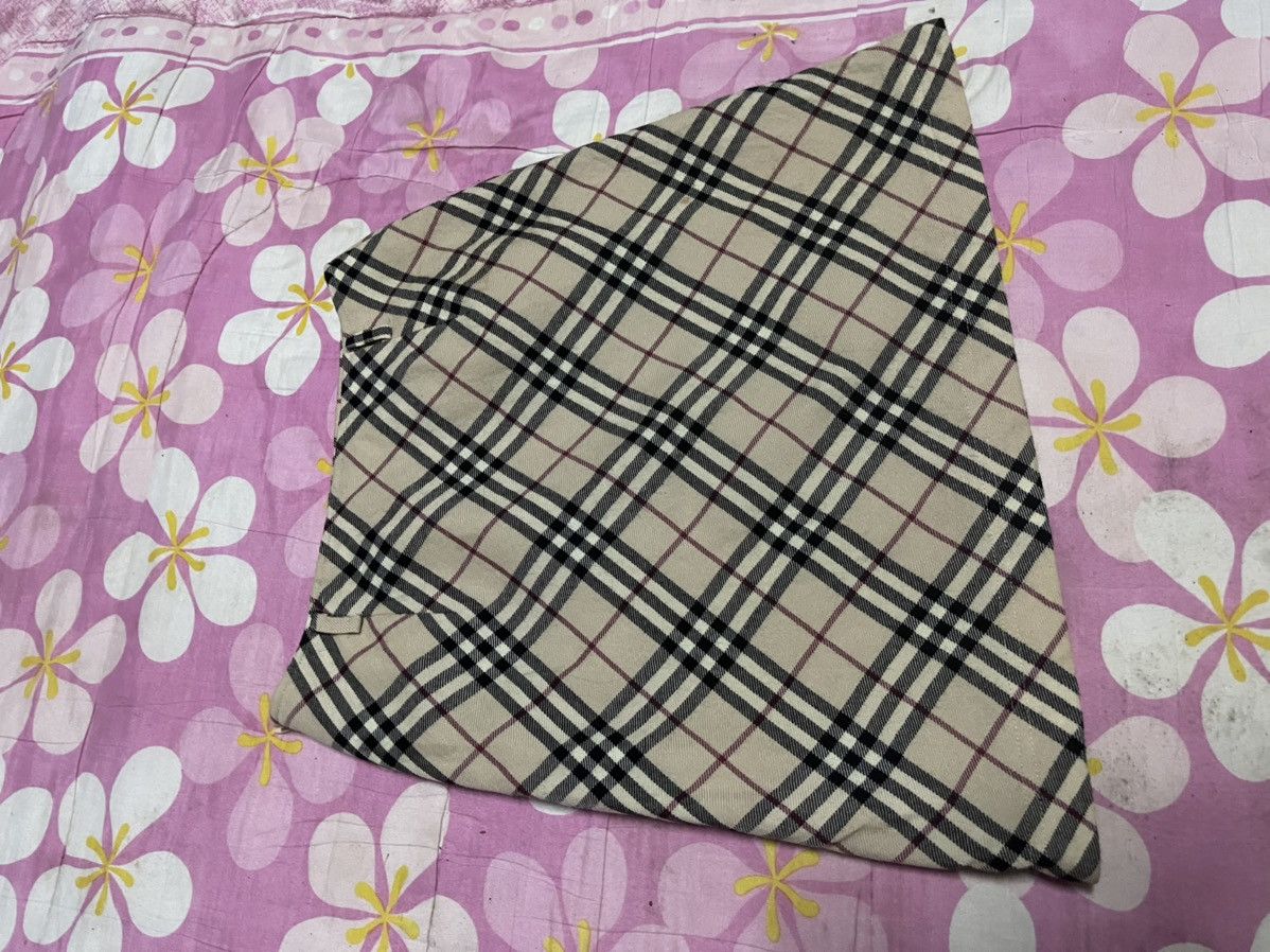 Burberry LUXURYWEAR ICONIC BURBERRY CHECK DESIGN SKIRT MINI Size 26" / US 2 / IT 38 - 4 Thumbnail