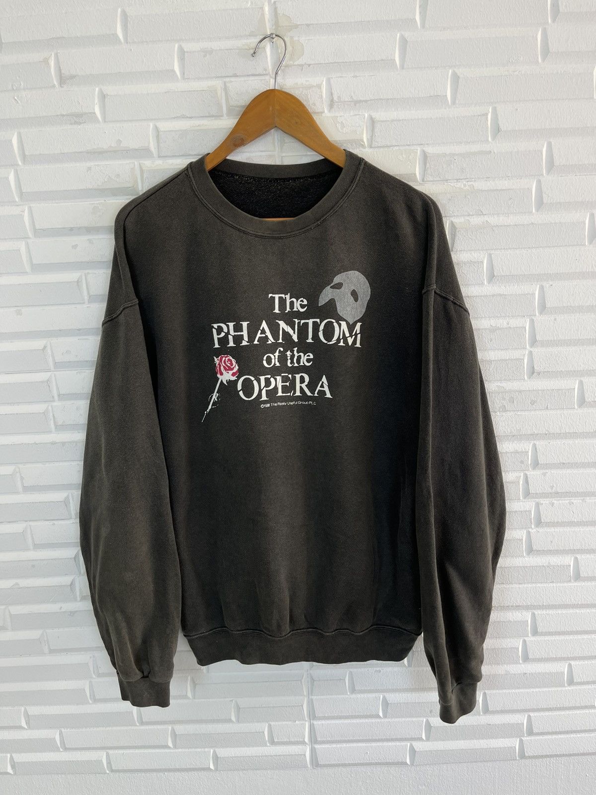 Vintage 80’s THE PHANTOM of the OPERA MOVIE Vintage Size US M / EU 48-50 / 2 - 3 Thumbnail