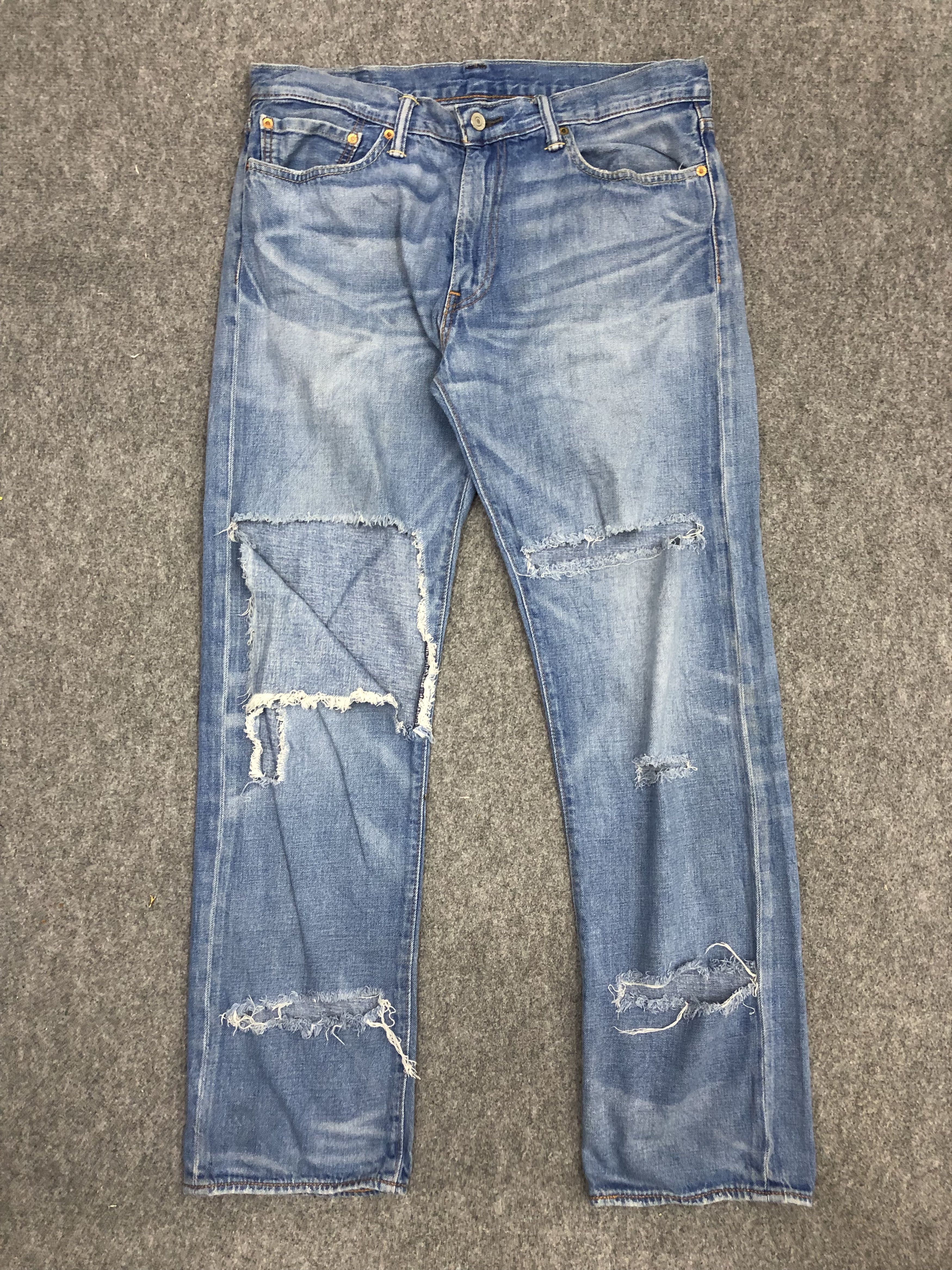 Levi's Vintage Distressed Levis 504 Ripped Jeans DP1044 Size US 36 / EU 52 - 1 Thumbnail