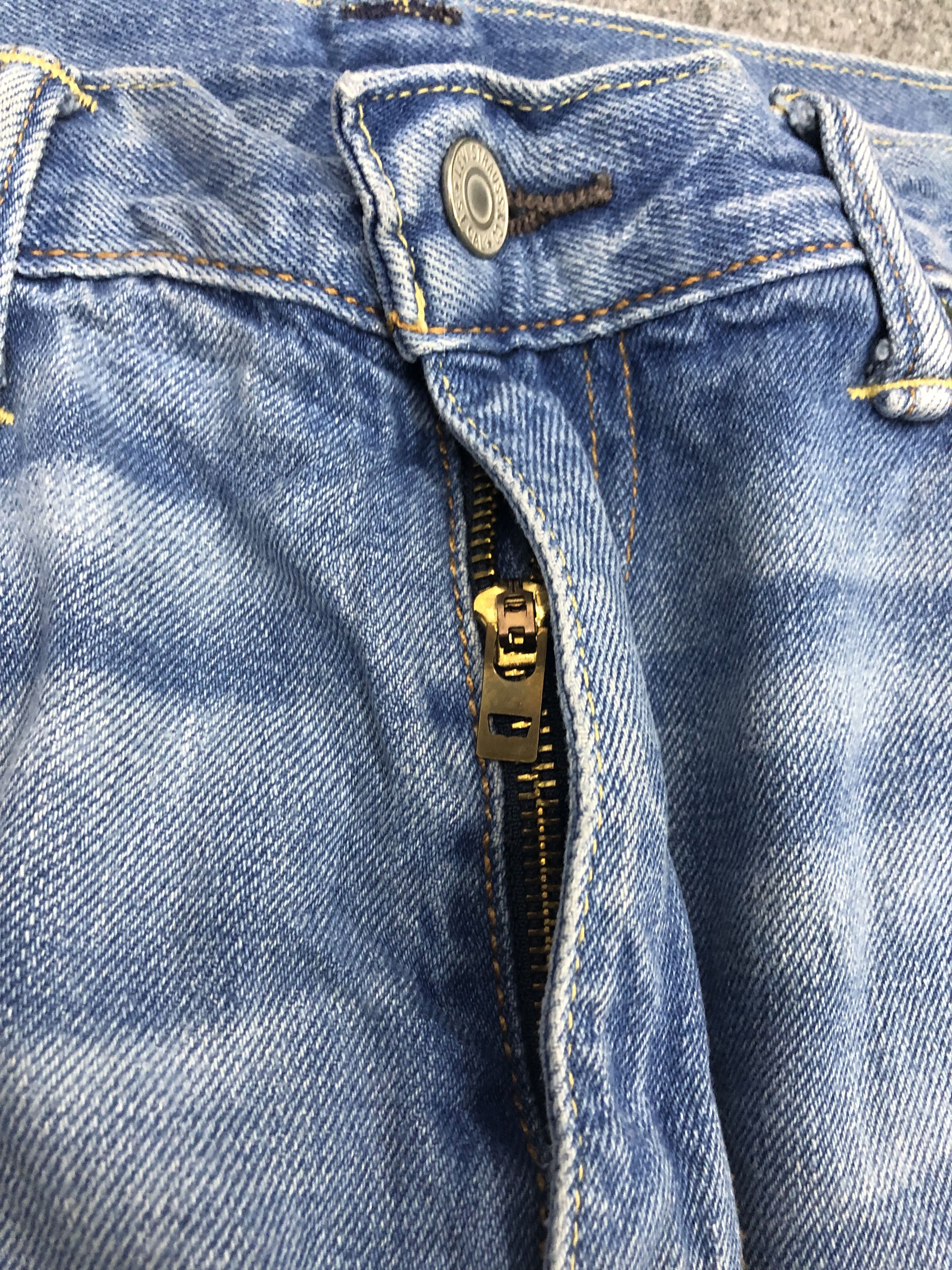 Levi's Vintage Distressed Levis 504 Ripped Jeans DP1044 Size US 36 / EU 52 - 8 Thumbnail